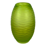 Vase artisanal en verre vert