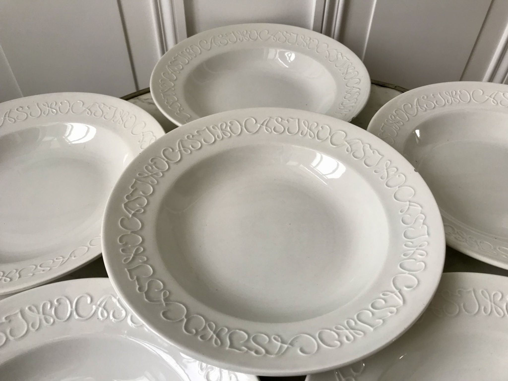 Set of 6 hollow plates Digoin Sarreguemines model Alphabet relief white 40s
