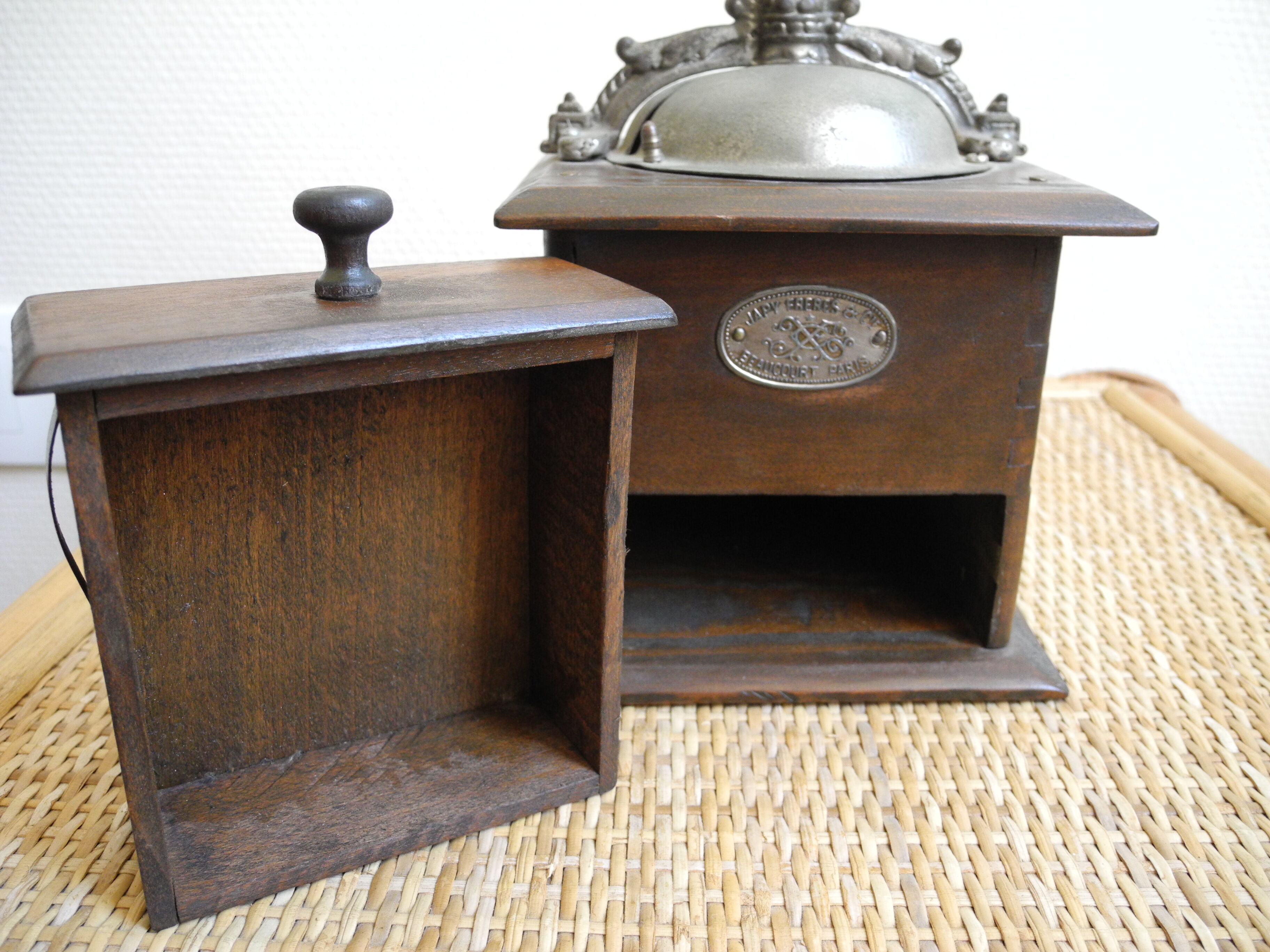 Old coffee grinder japy brothers 1910/20