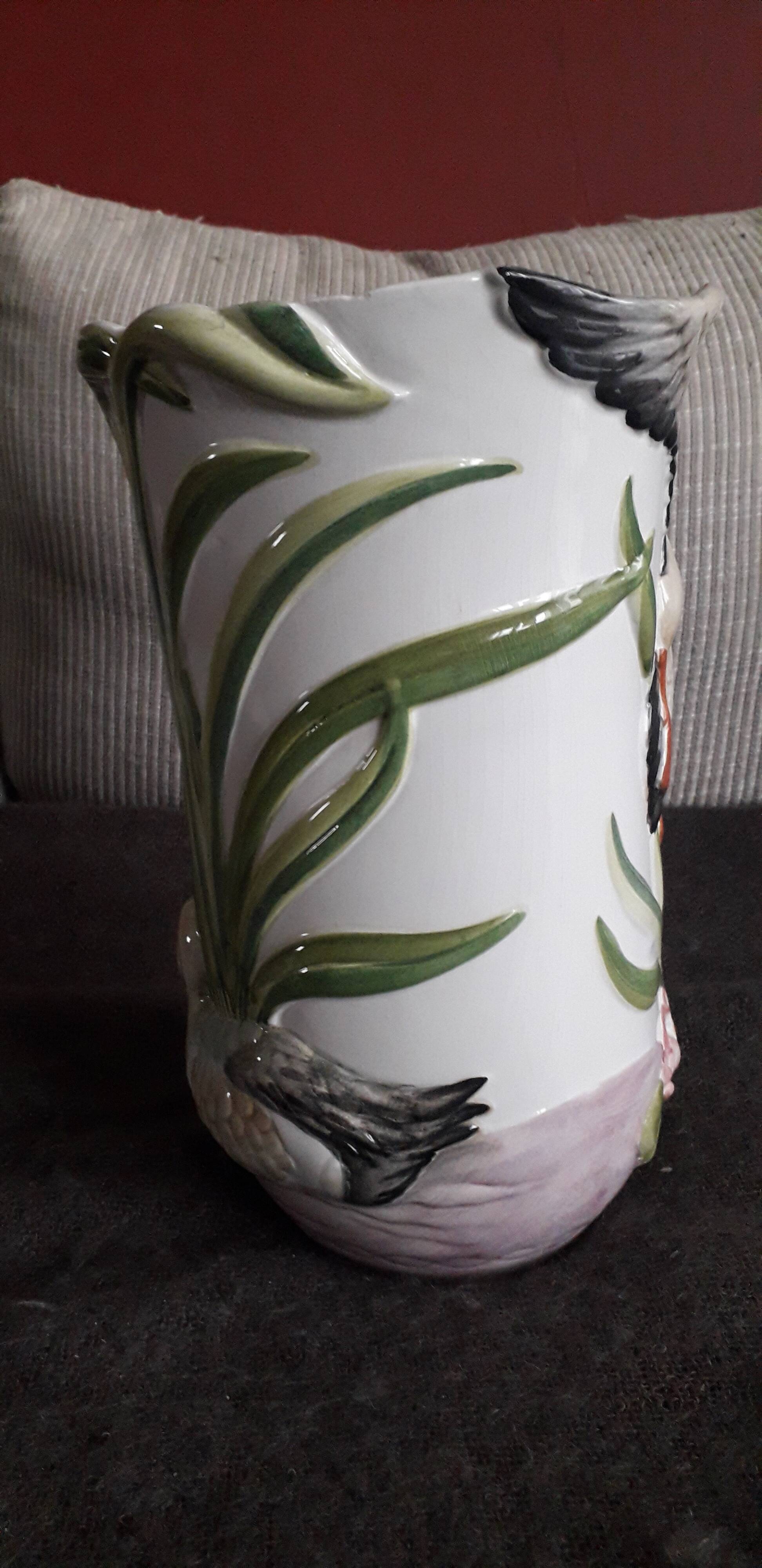 Large, very original vintage vase in slip