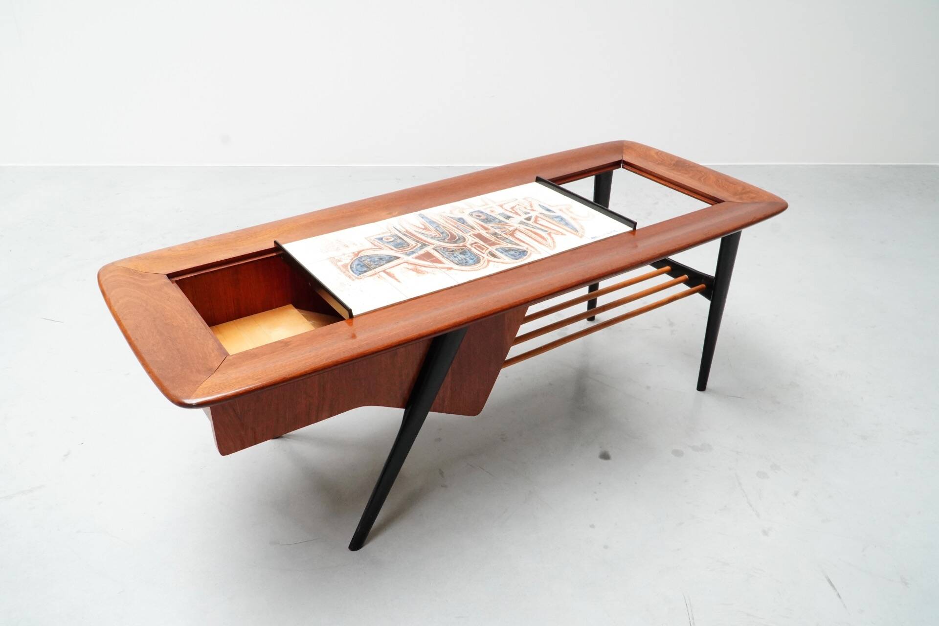 Alfred Hendrickx, Coffee Table Model 210 with Built-In Bar