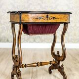 Sewing Table in Birchen Burl, 1870