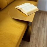 Table d'appoint en laiton brossé Veliento en forme de C