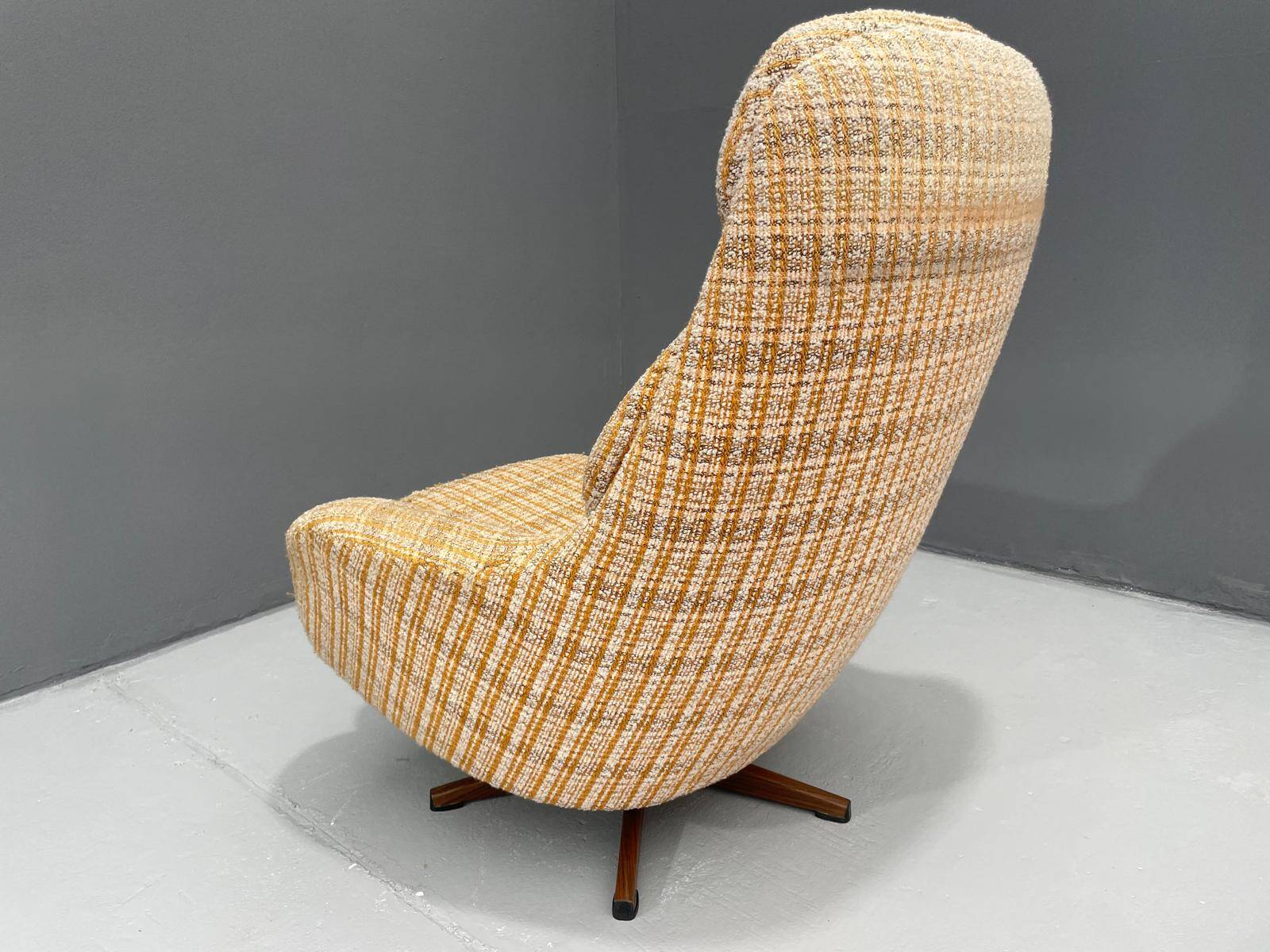 Swivel Armchair for Jitona Soběslav, 1970s, Czechoslovakia