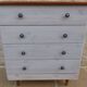 Grande Commode dessus bois 4  tiroirs cérusés blanc gris avec boutons métal