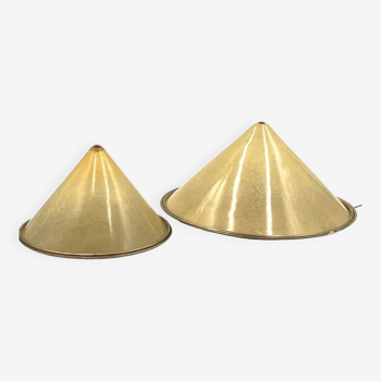 Set of 2 conic shaped fiberglass and brass table lamps, Italy 1970s