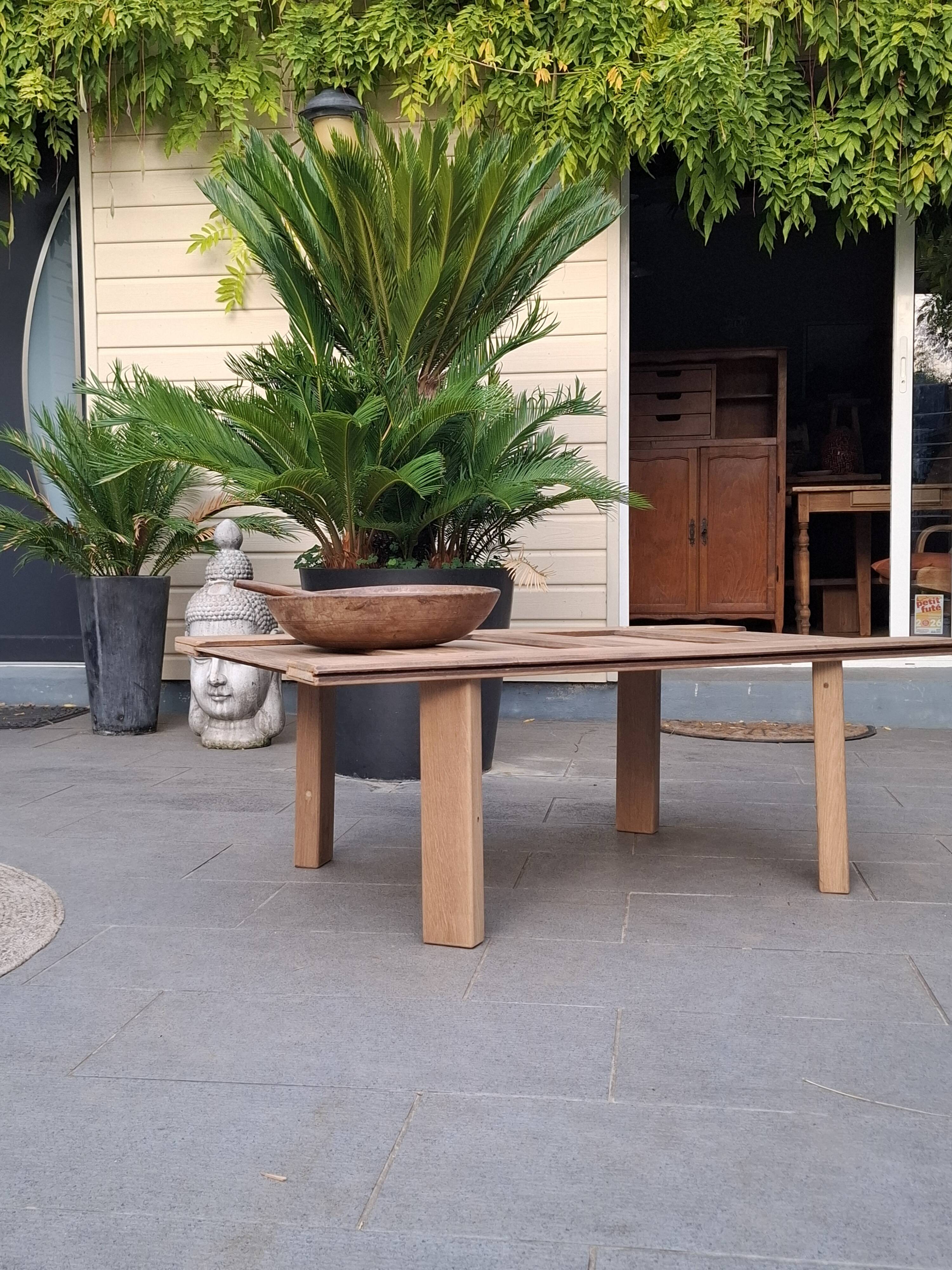 Table basse fabrication artisanale