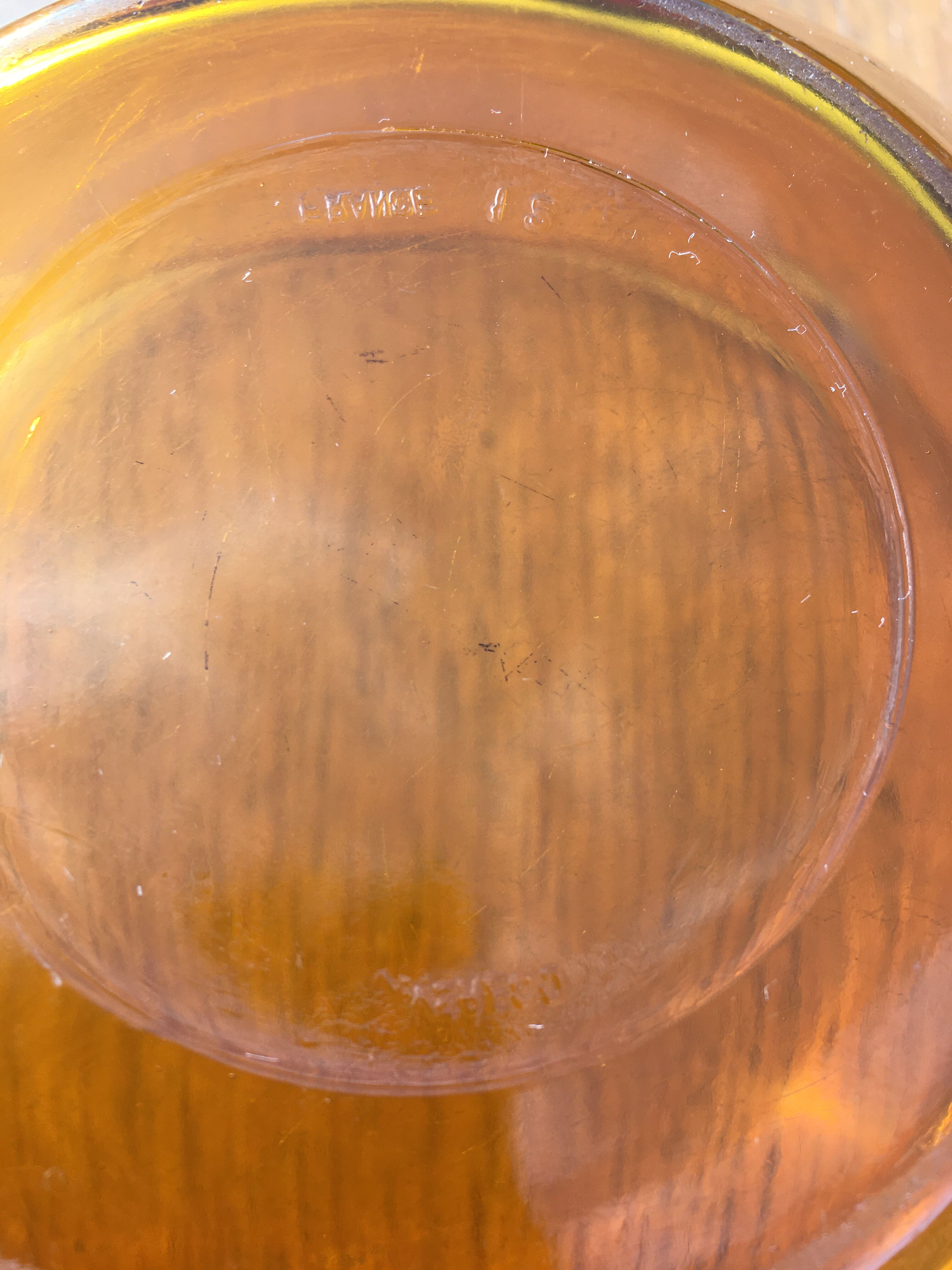 Saladier vintage en verre jaune