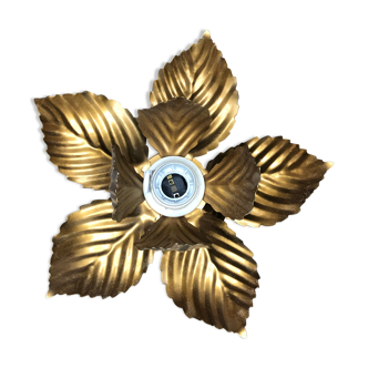 Vintage gold metal flower sconce