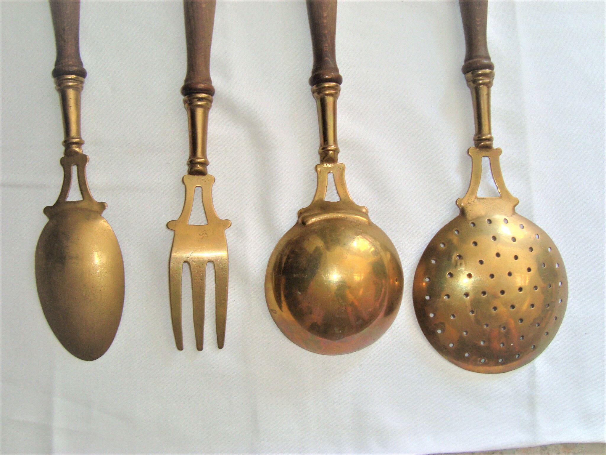 Wood and brass kitchen utensils with vintage wall mount mount 60