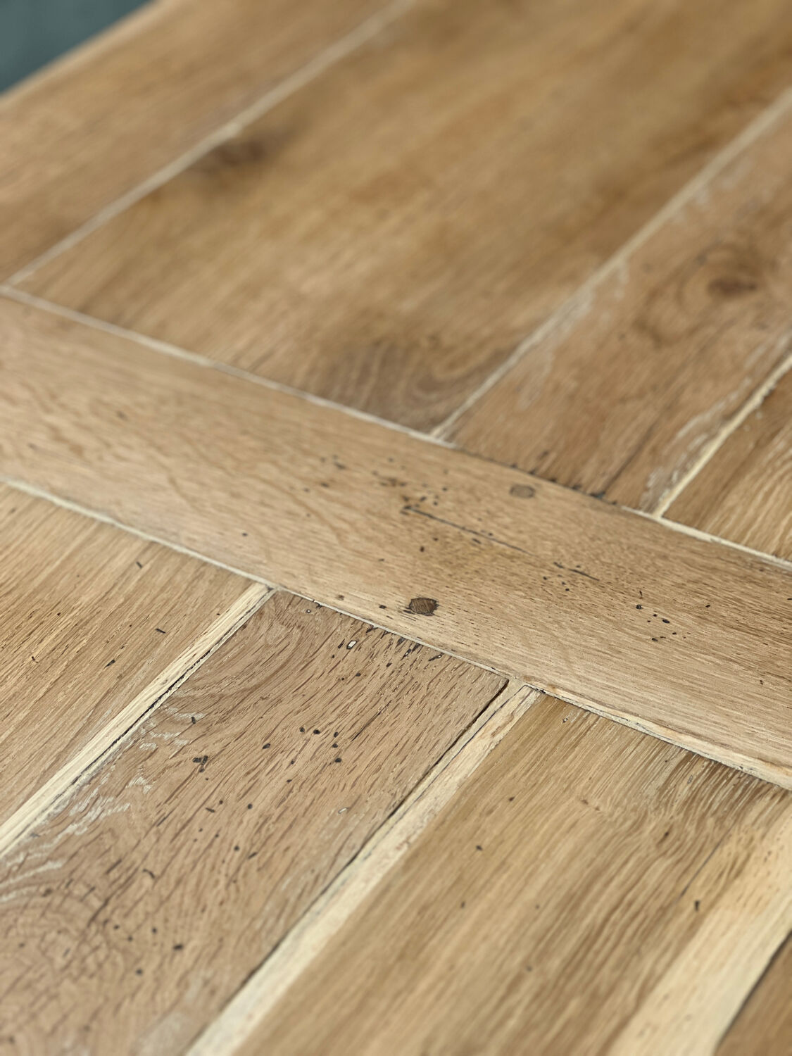 Large farmhouse table in solid oak – 230 cm