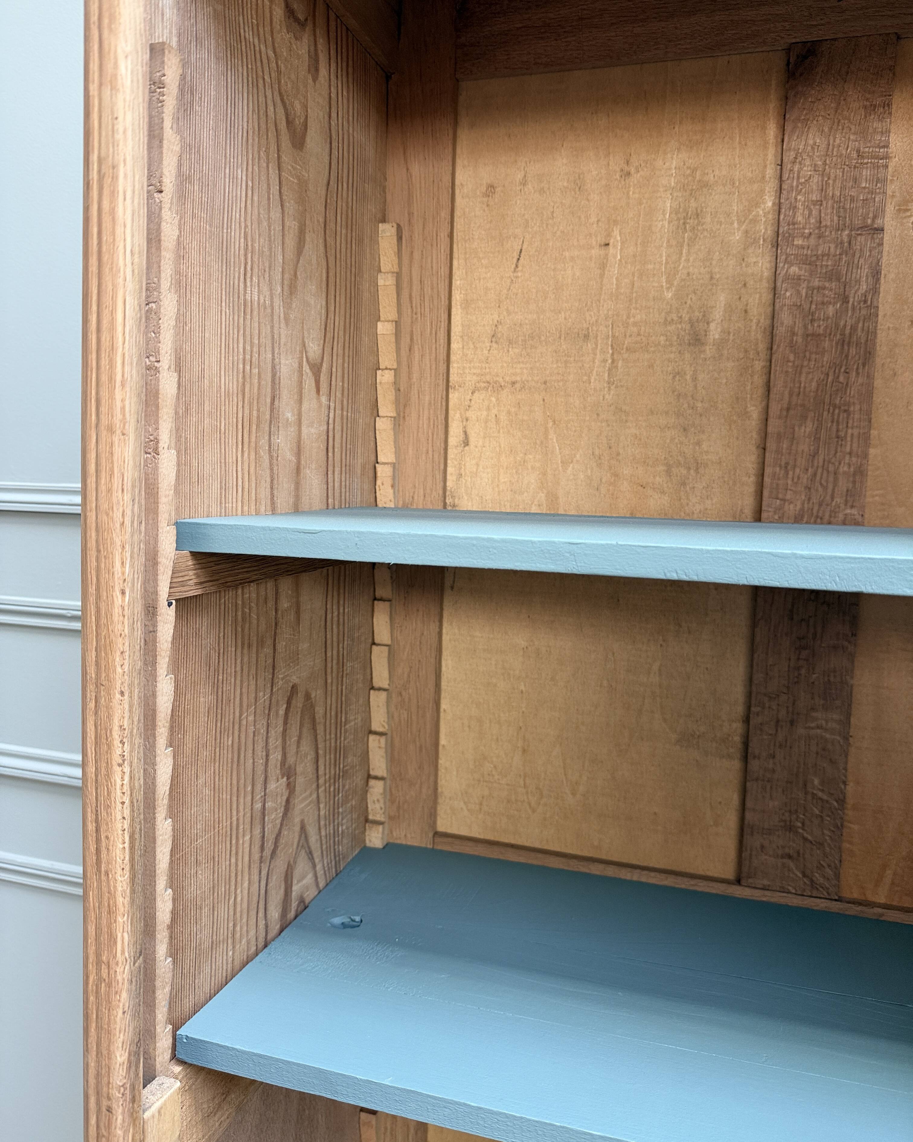 Parisian Art Deco showcase