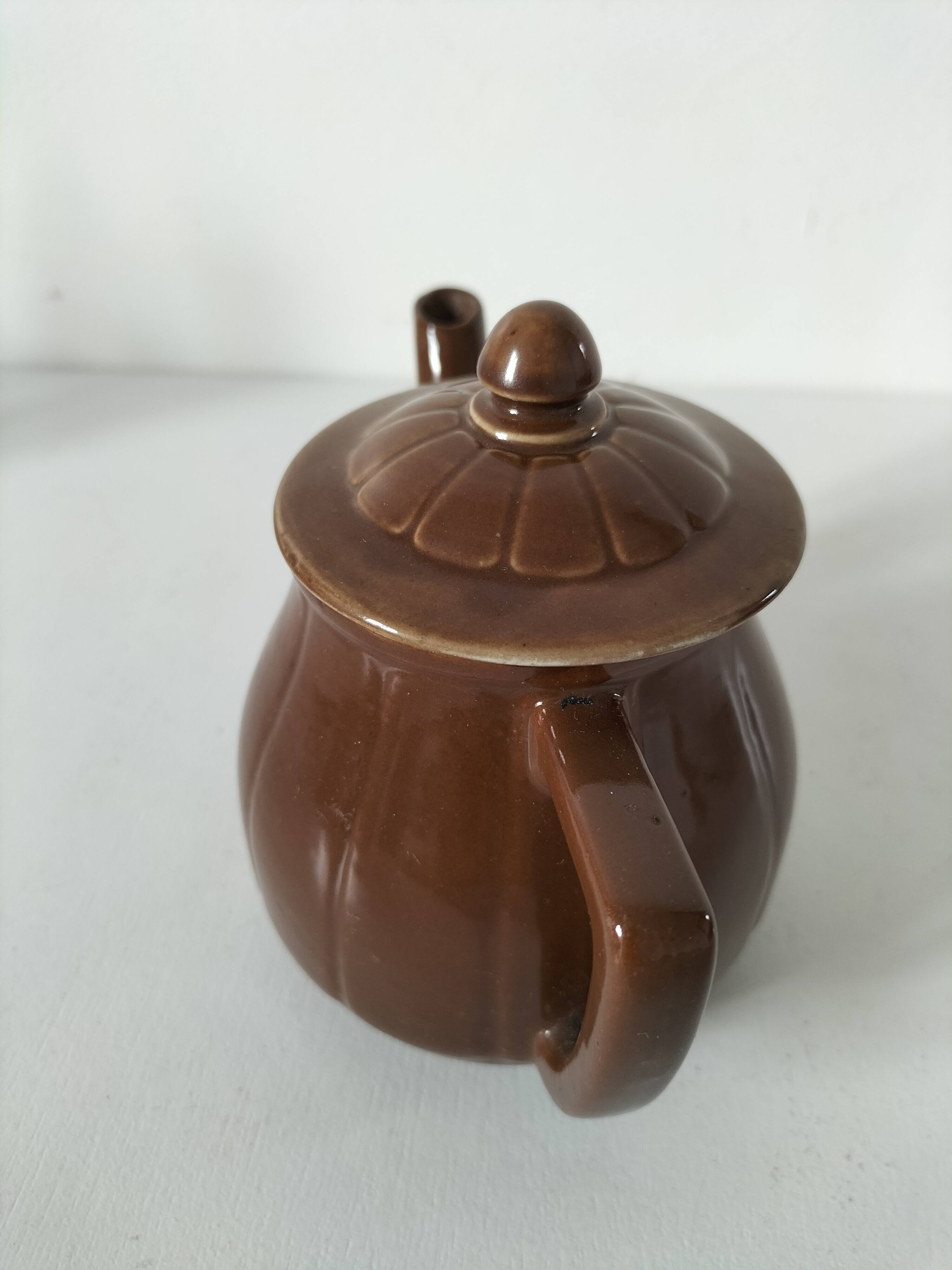 Théière "égoiste"