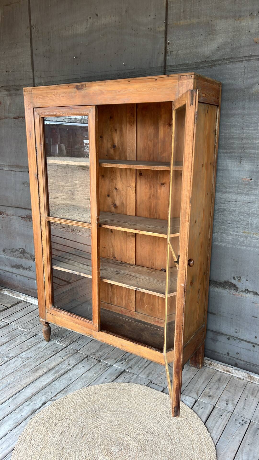 Ancienne vitrine anglaise