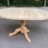 Interior's extendable round tripod dining table renovated in solid wood
