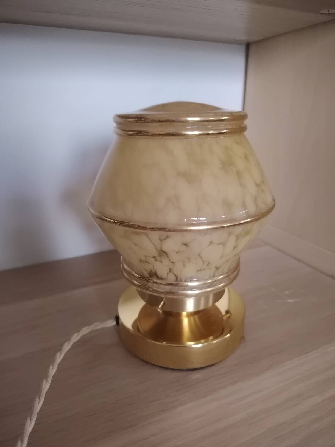 Touch lamp, Clichy glass, creamy yellow