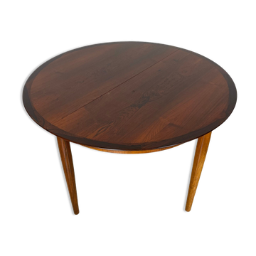 1960s MidCentury Round Extendable Rosewood Dining Table