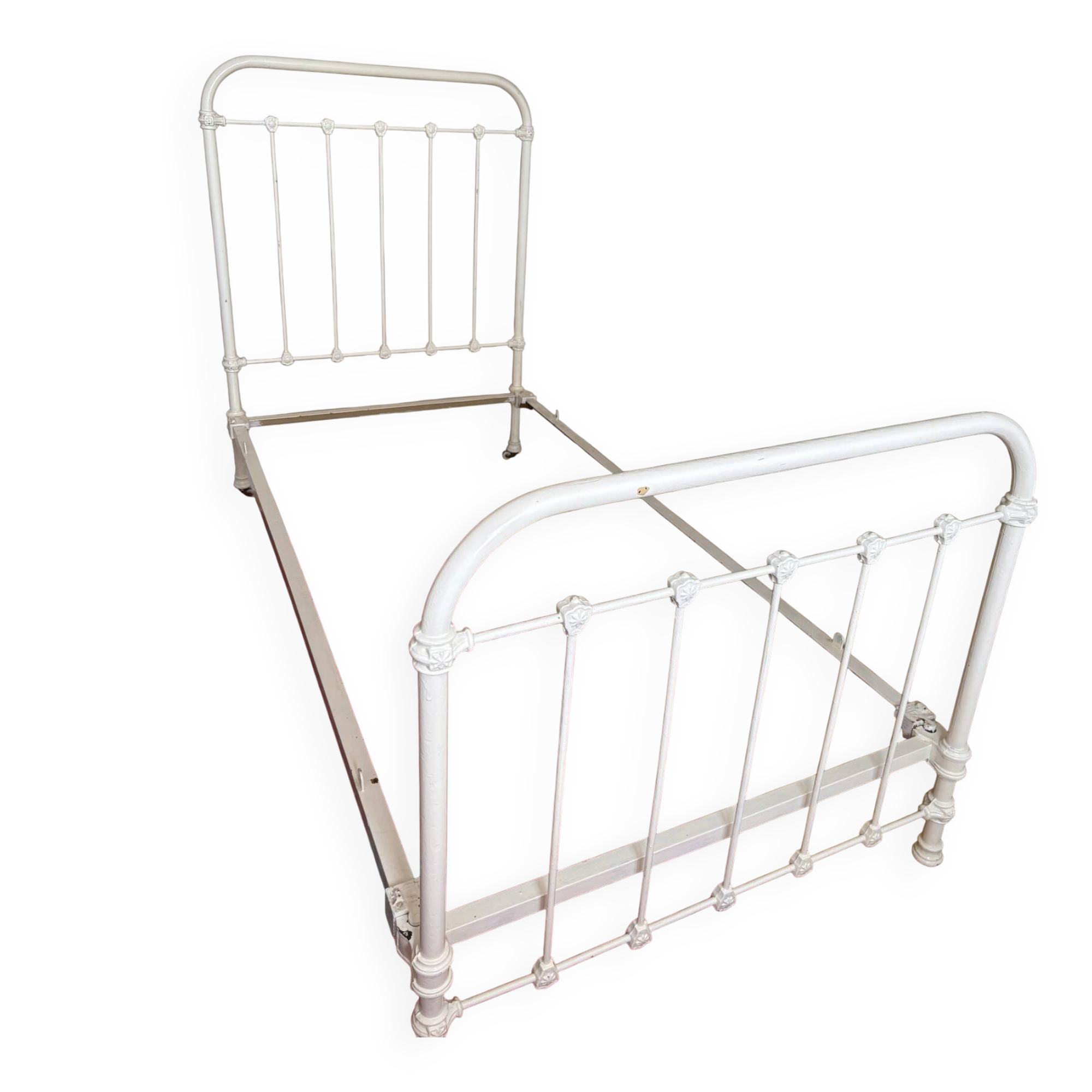 Wrought iron bed