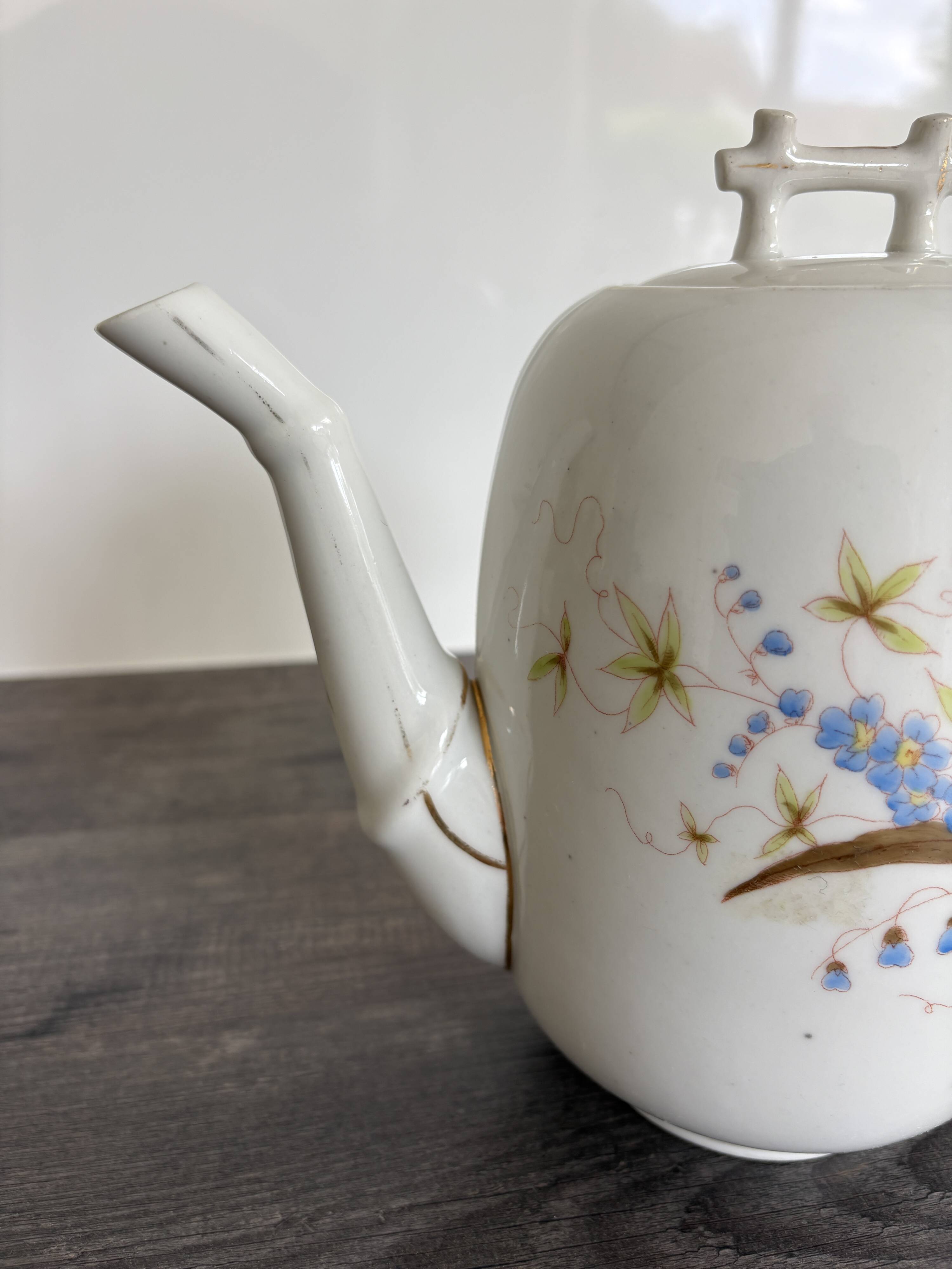 Antique 19th century Japanese style teapot