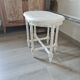 Banc de piano canné style shabby chic