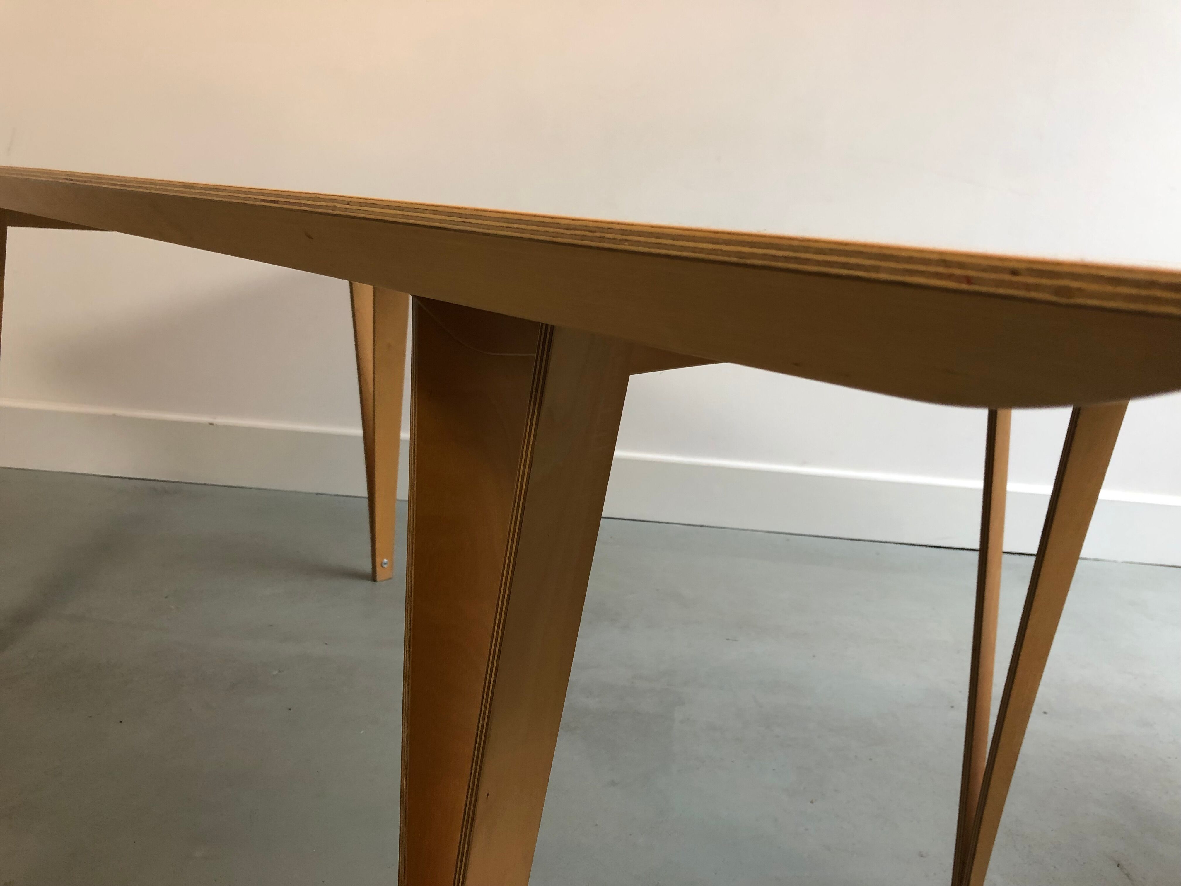Dining table spanoto design Nils Holger for Moormann