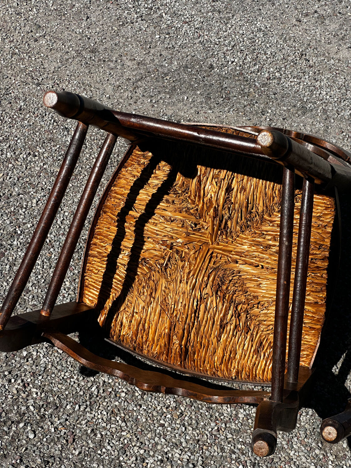 Set of 4 Louis XV straw chairs – solid wood – curved backrest