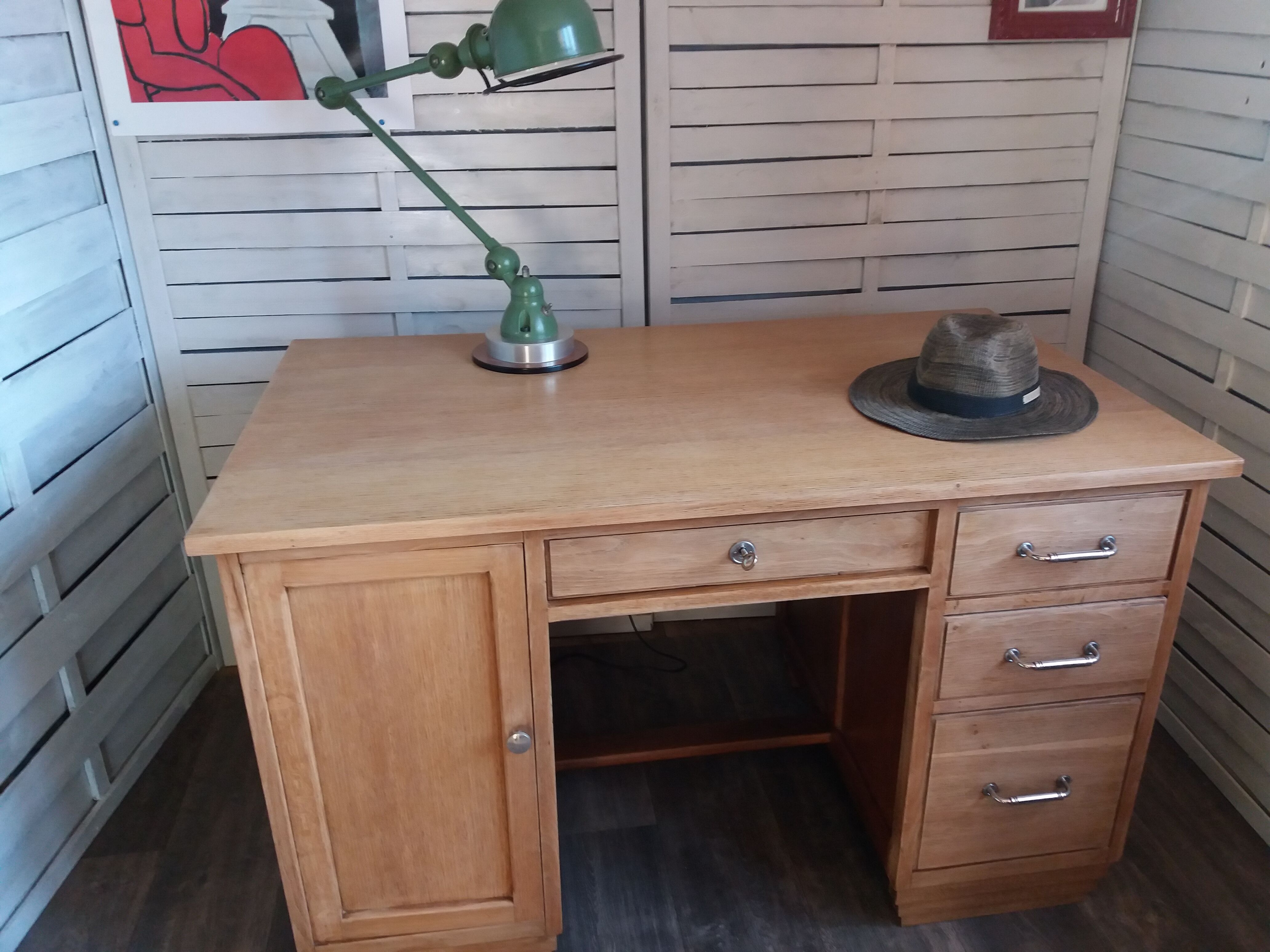 Bureau de métier des années 50