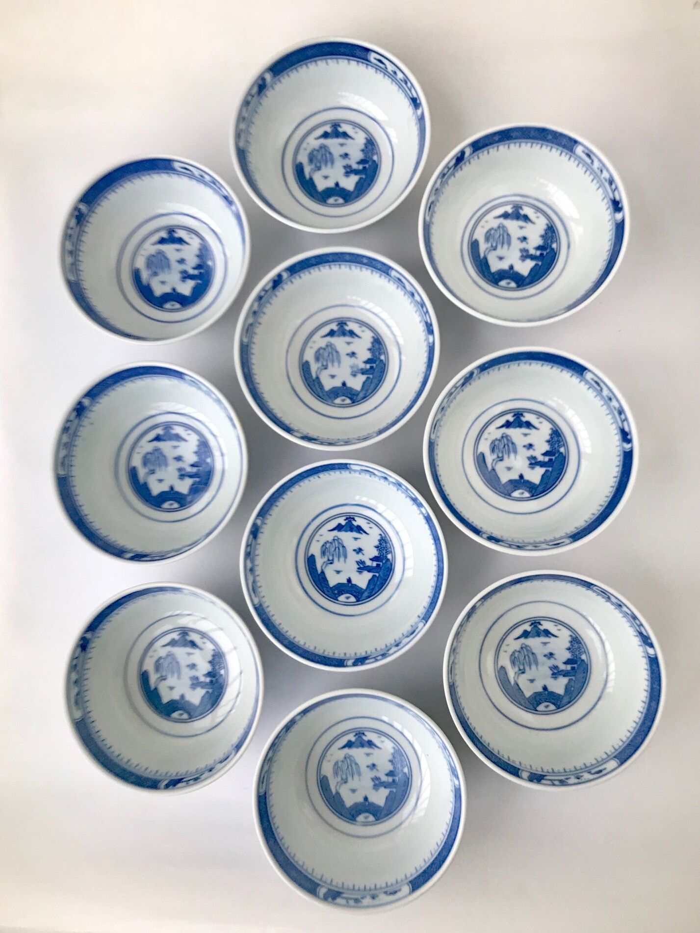 Set of 10 Chinese bowls