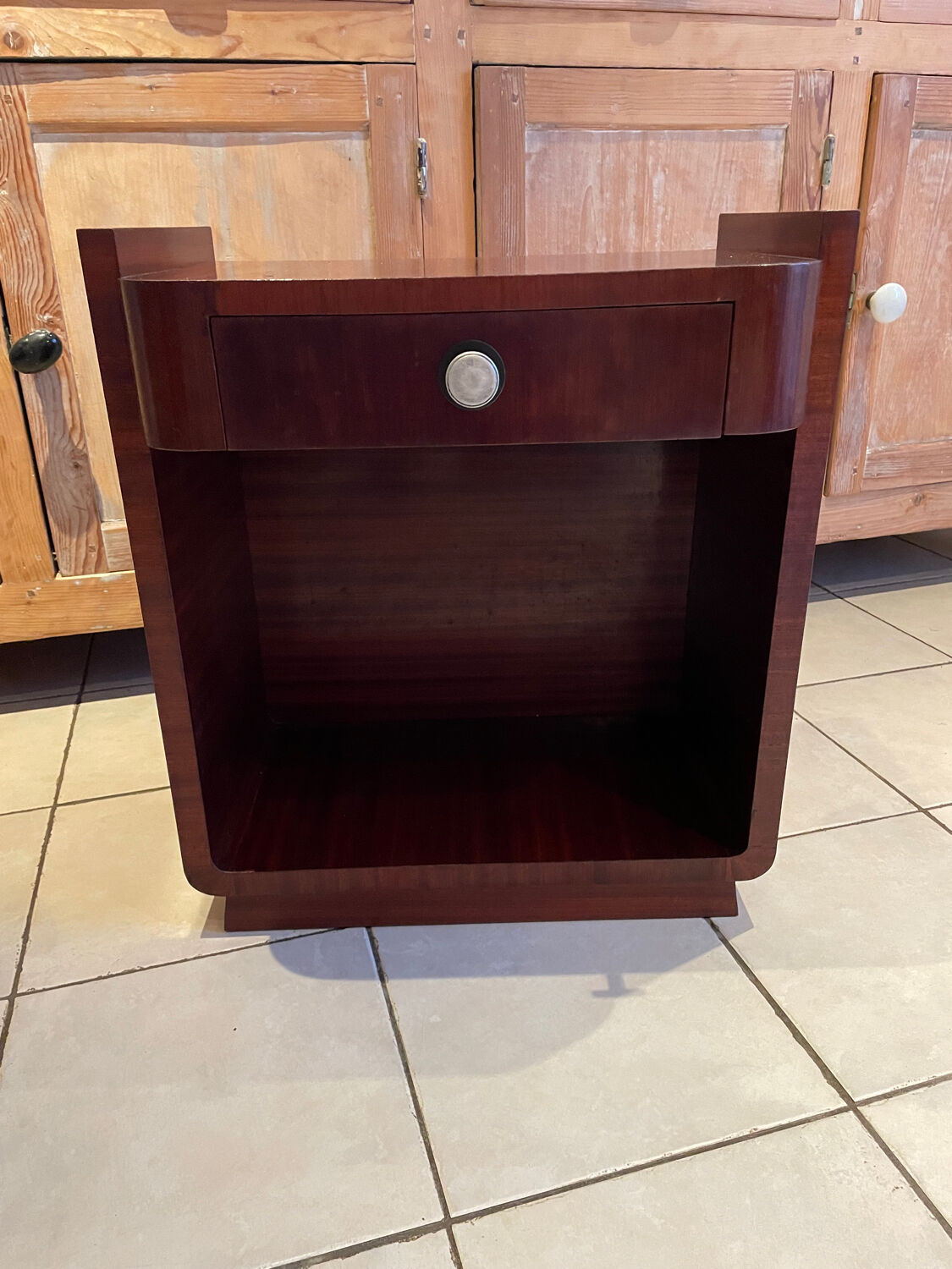 Art deco design end table