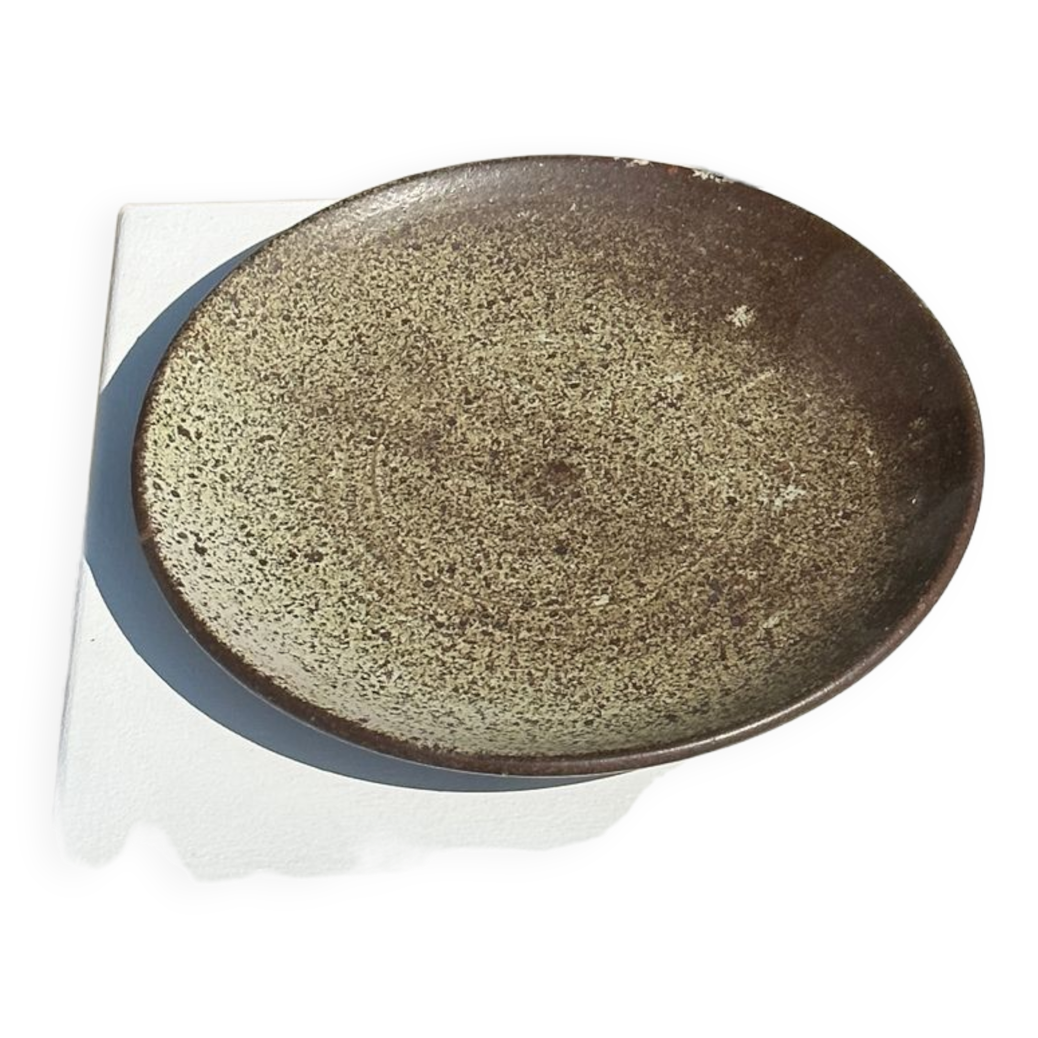 Plat en céramique vert indonésien D:26,5