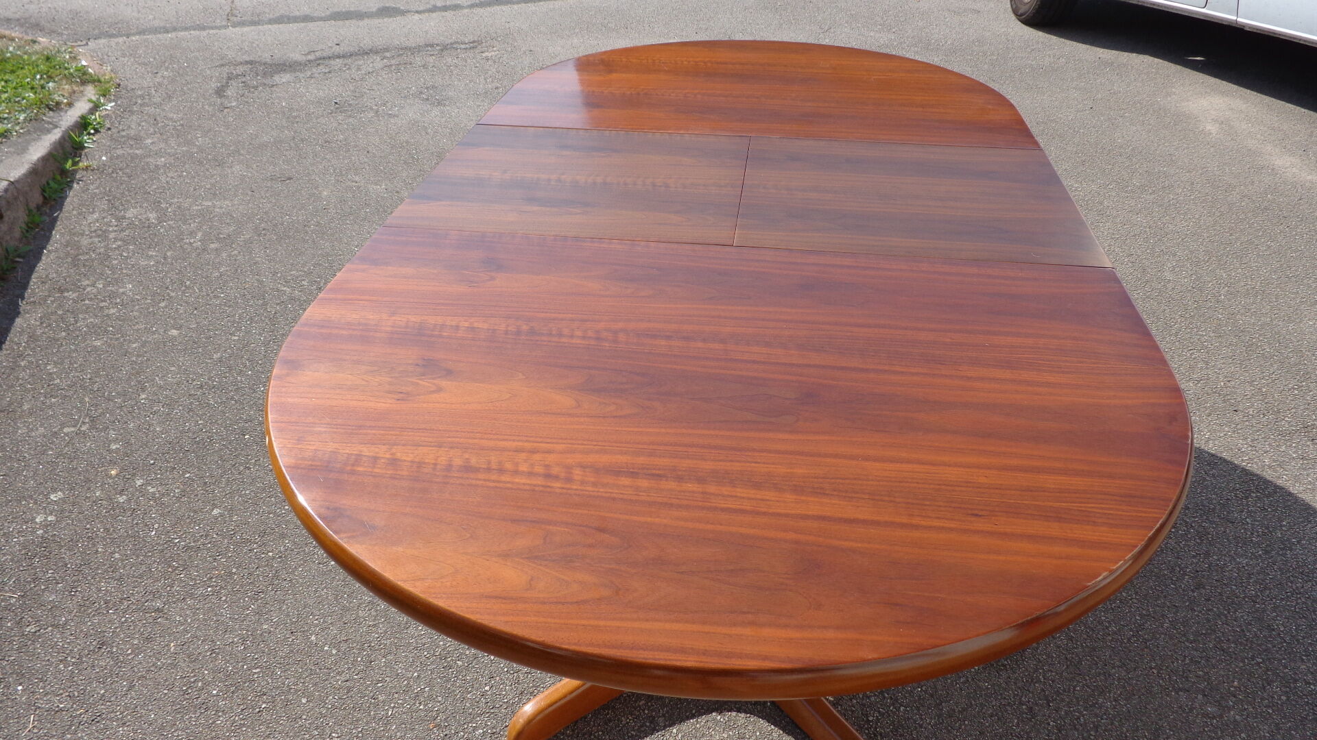 Baumann table in cherry
