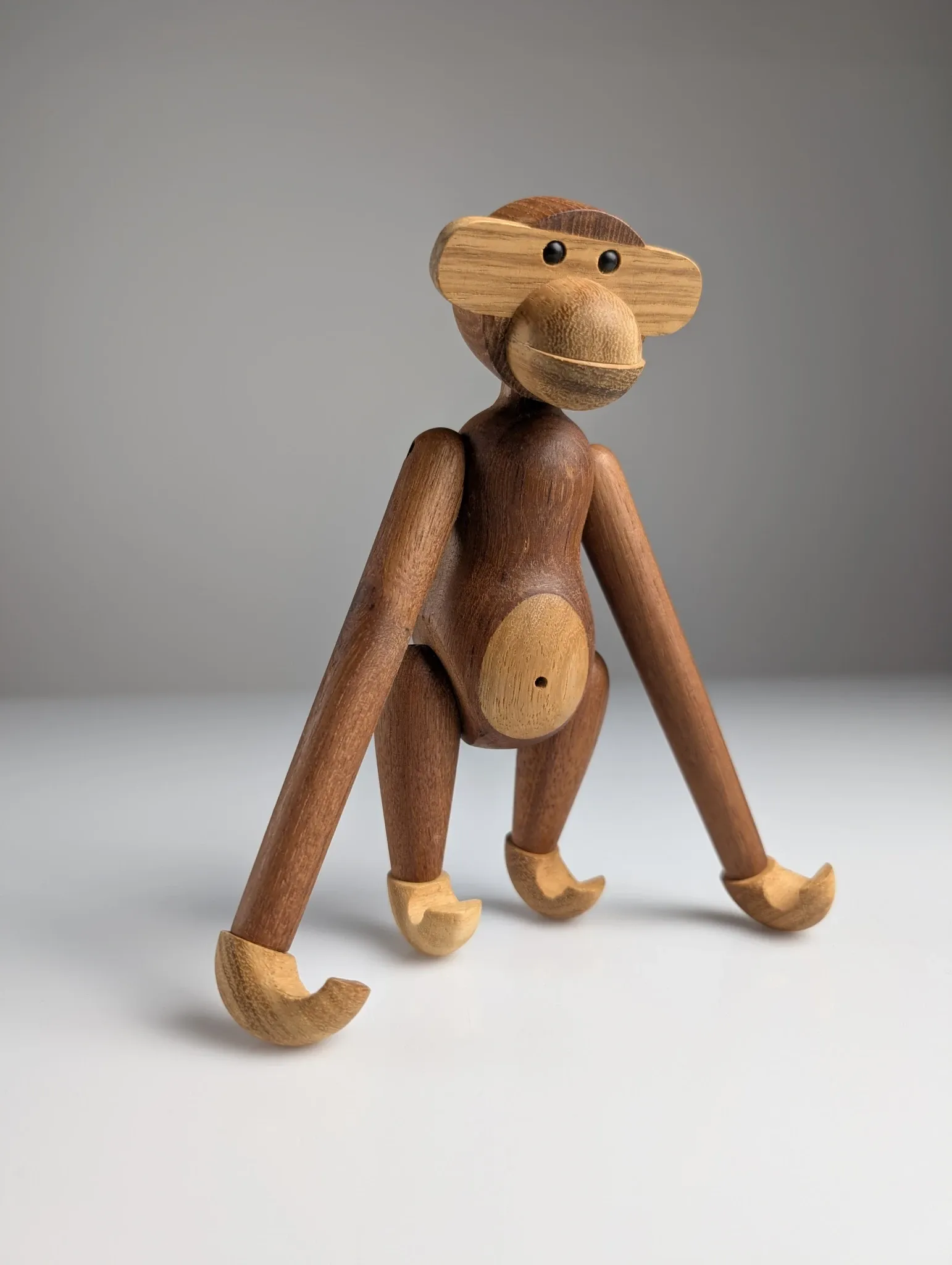 Large two-tone wooden monkey figure by Kay Bojesen, Danish design from the 20th century