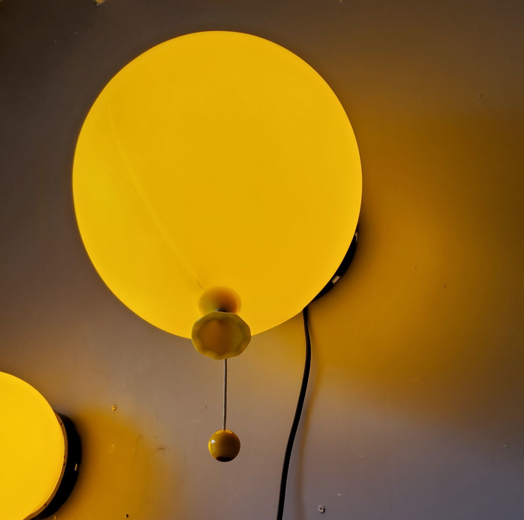 Lampes ballon, Bilumen par Yves Chritin, Italie