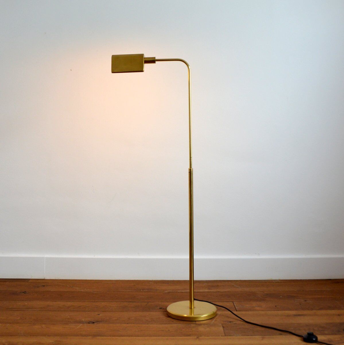 Lamppost / adjustable guided 1970s vintage gilded brass