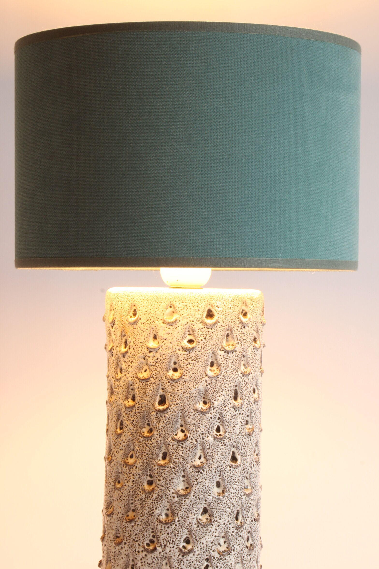 Fratelli Fianciullacci teardrop pattern cylinder table lamp, Italy, 1960s