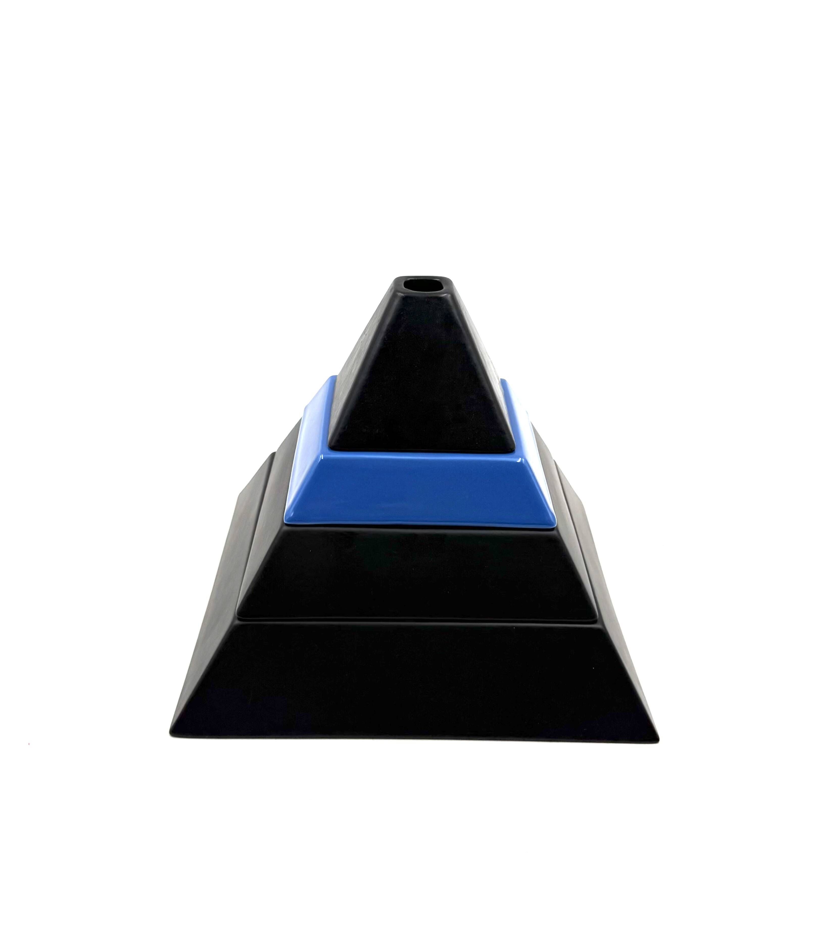 Pyramid shaped stacked ceramic ashtrays / centerpiece Amalgames France 1980