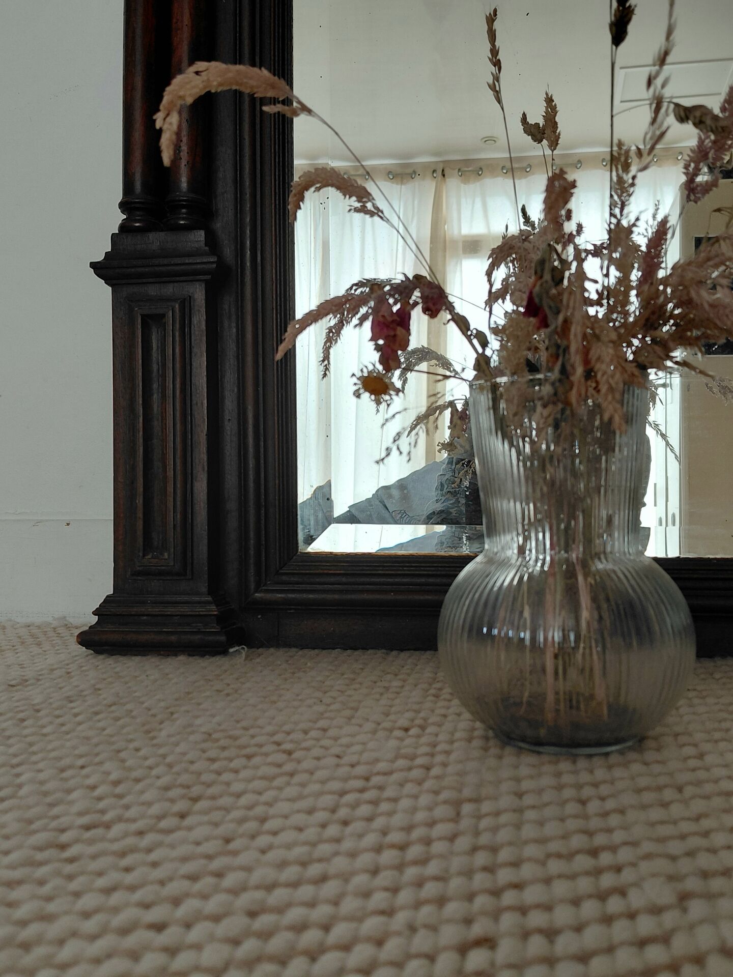 Large antique 19th-century mirror in carved wood - Haussmannian style.