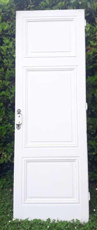 Molded door