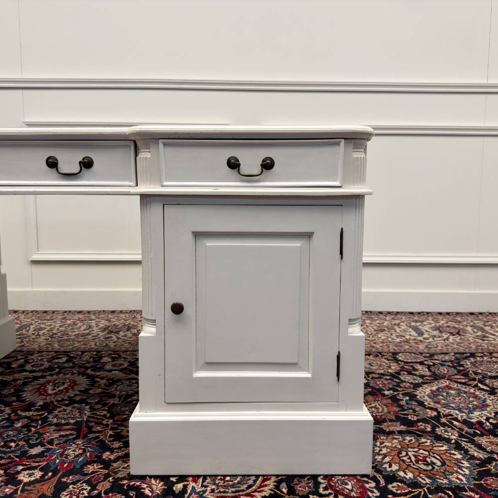 Classic English White Desk Set with Desk Chair