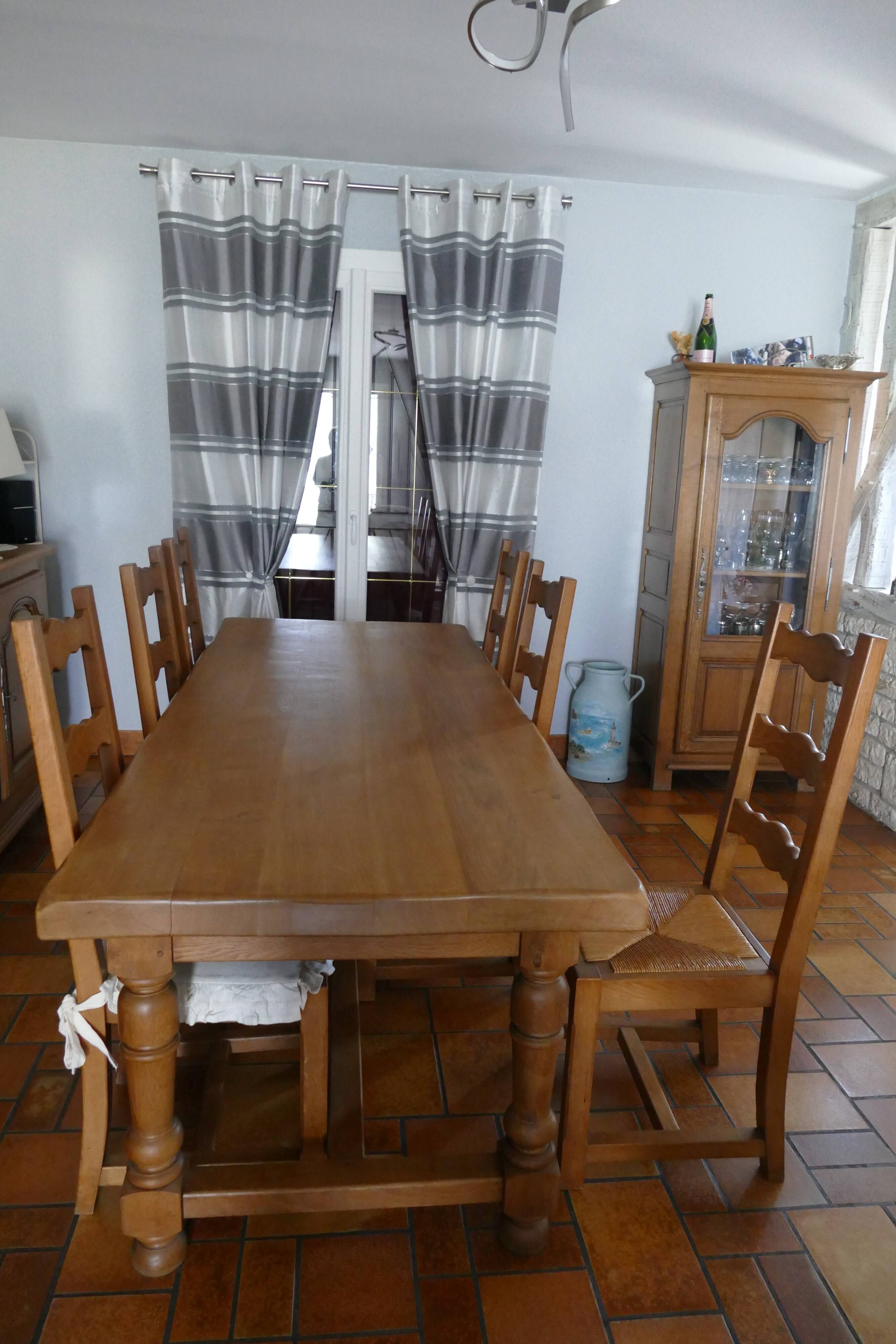 dining table