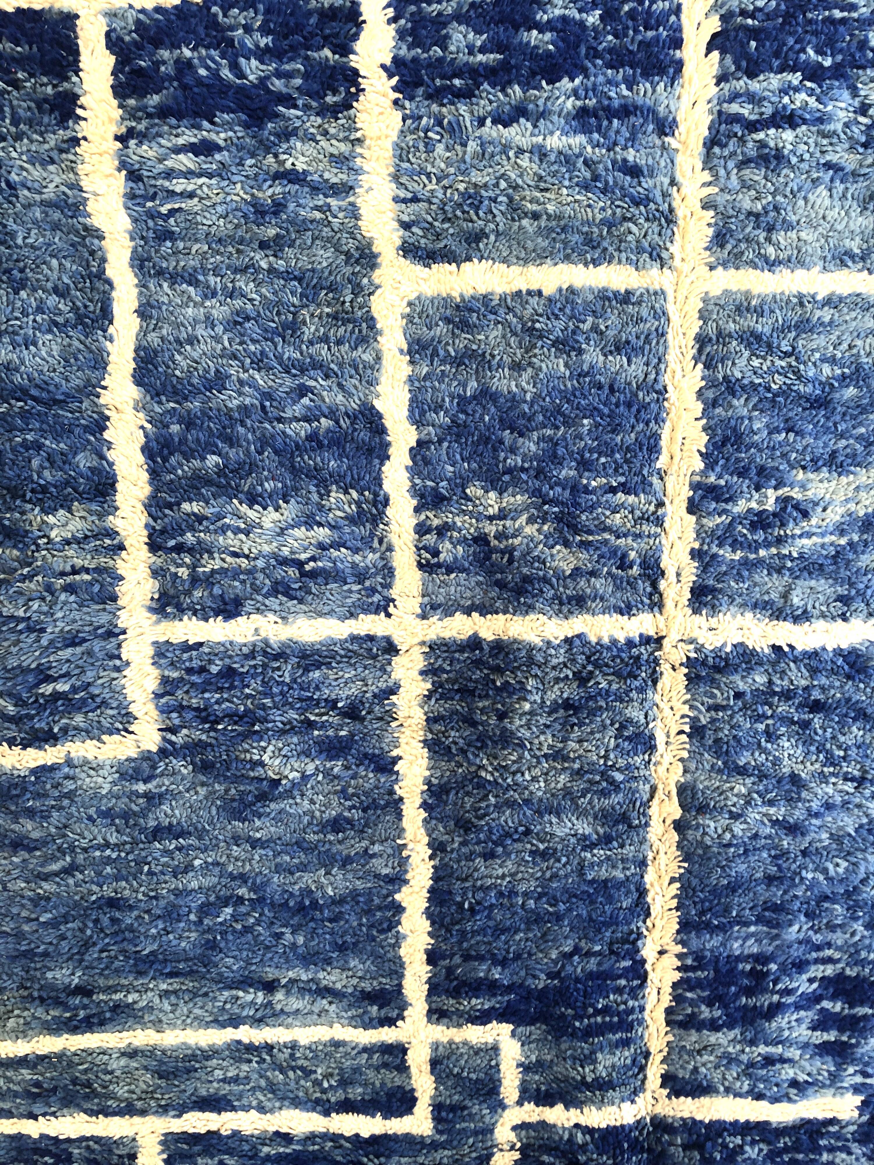 Moroccan Berber carpet Beni Ouarain blue mottled with white patterns 3,37x2.08m