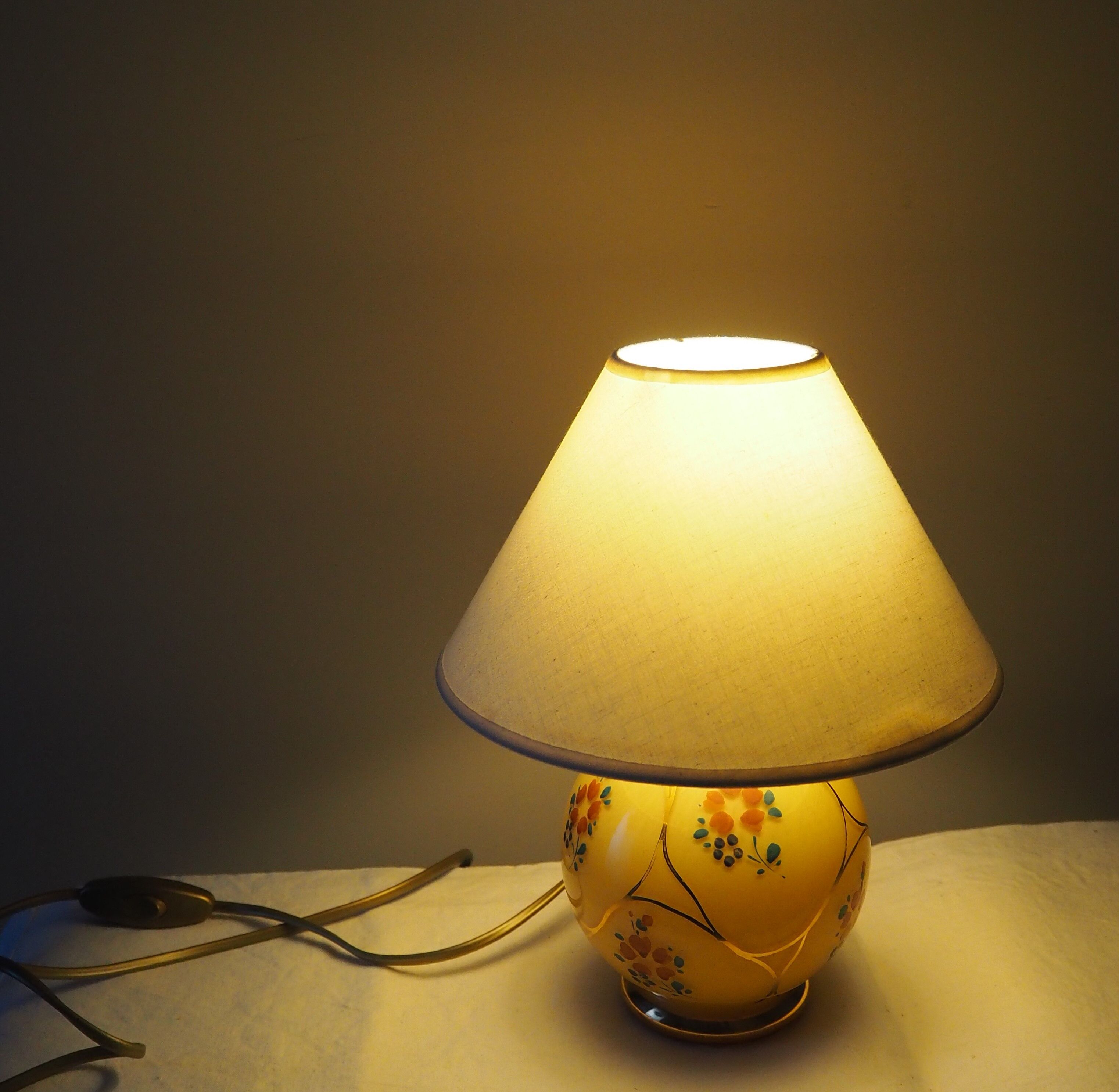 Old lamp foot ball to pose / table / bedside / side glass – floral print