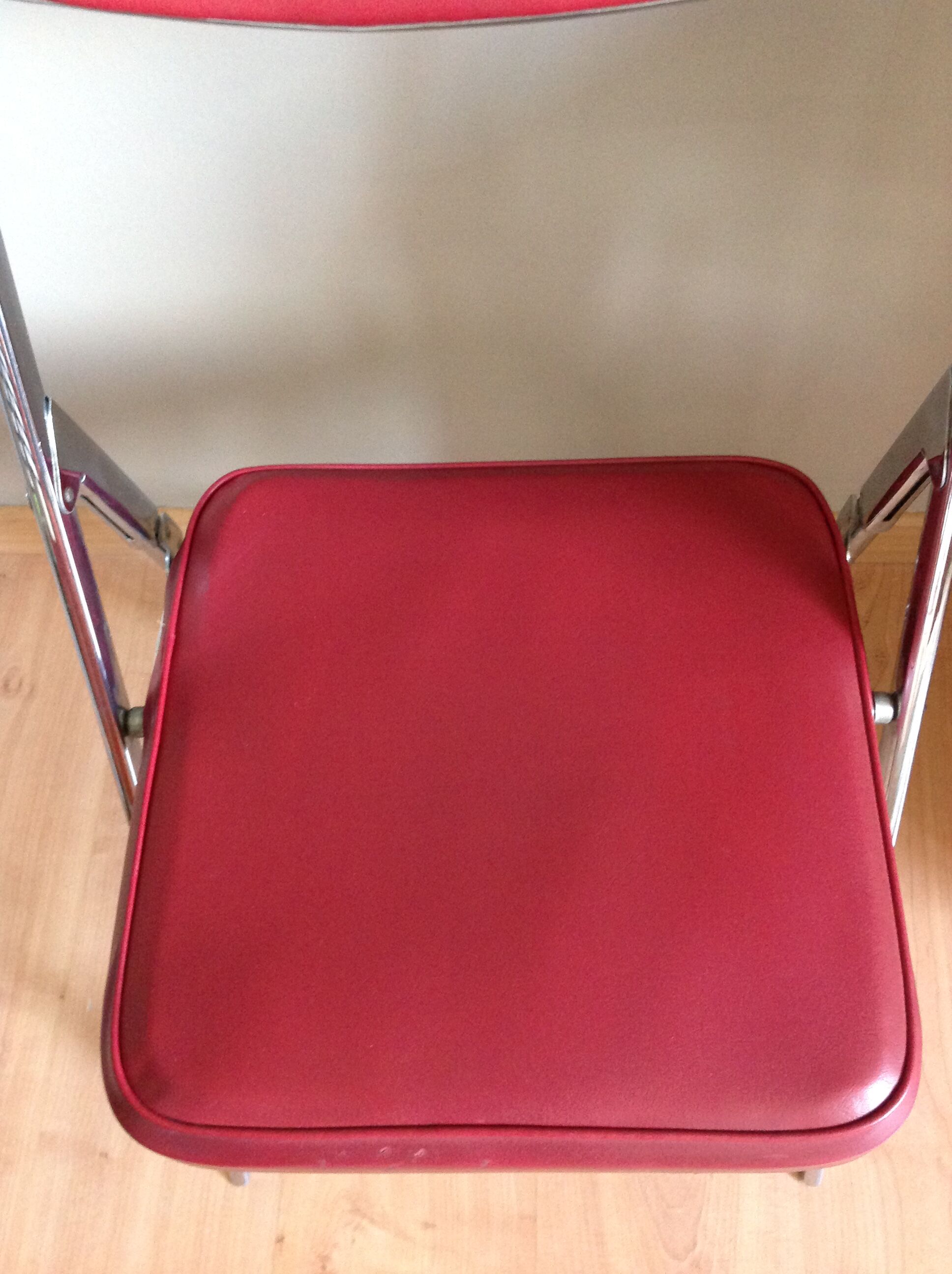 Folding chair in chromed metal and Red leatherette/vintage years 60-70