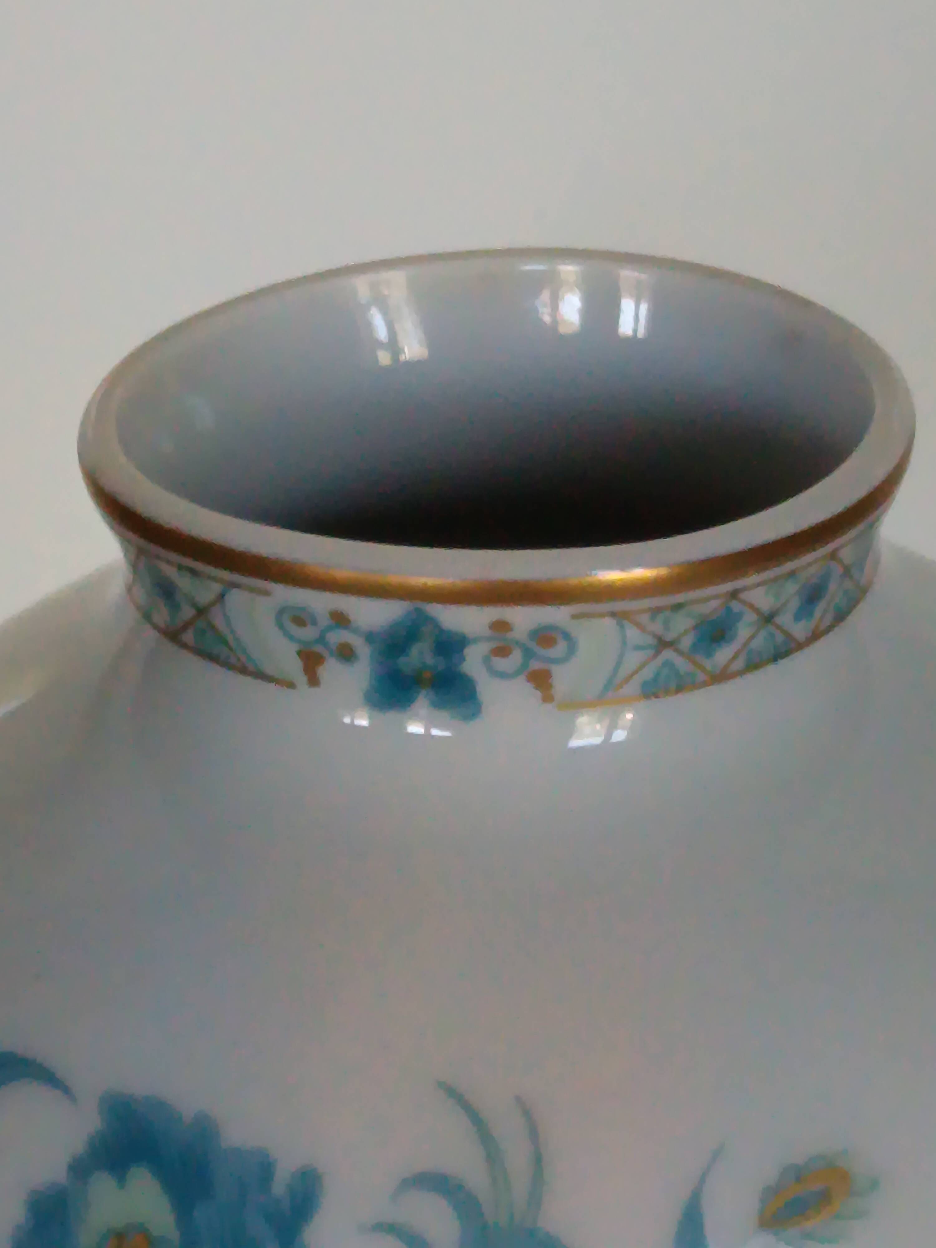 Haviland Limoges vase – Nankin turquoise and gold decoration – 17 cm