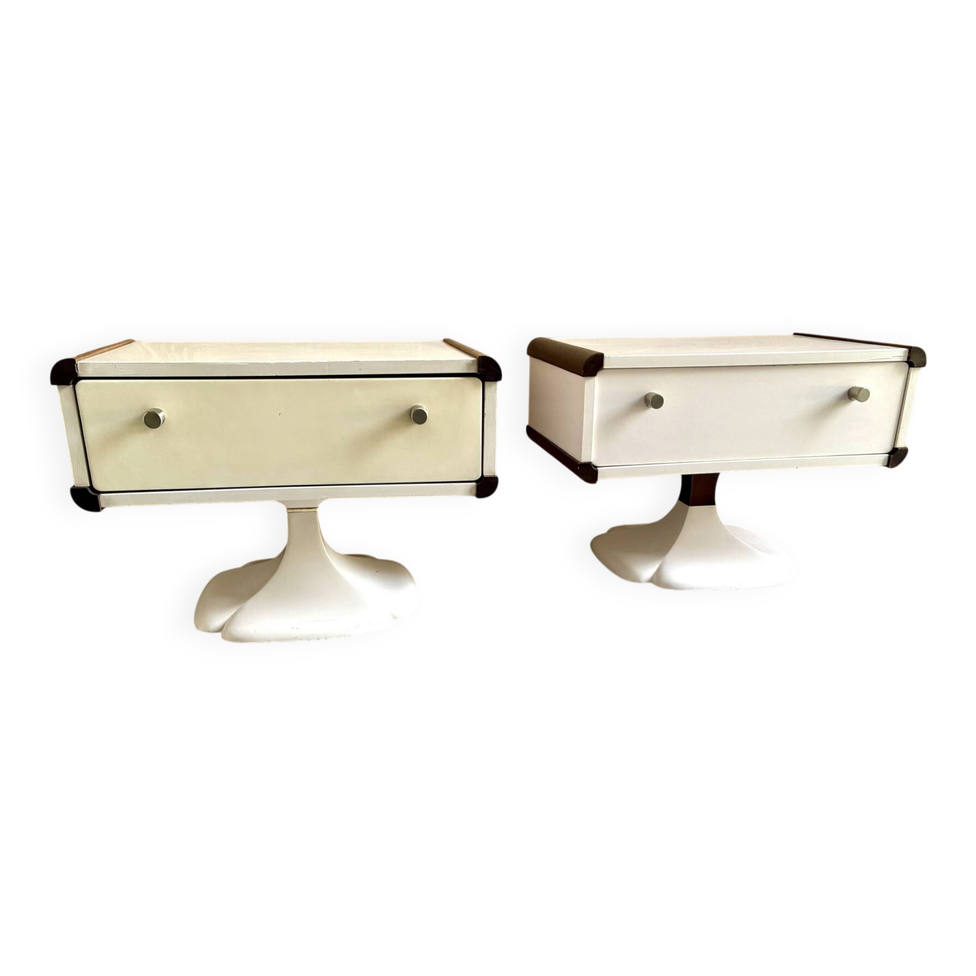 Paire chevets pied trèfle Gautier, 1970