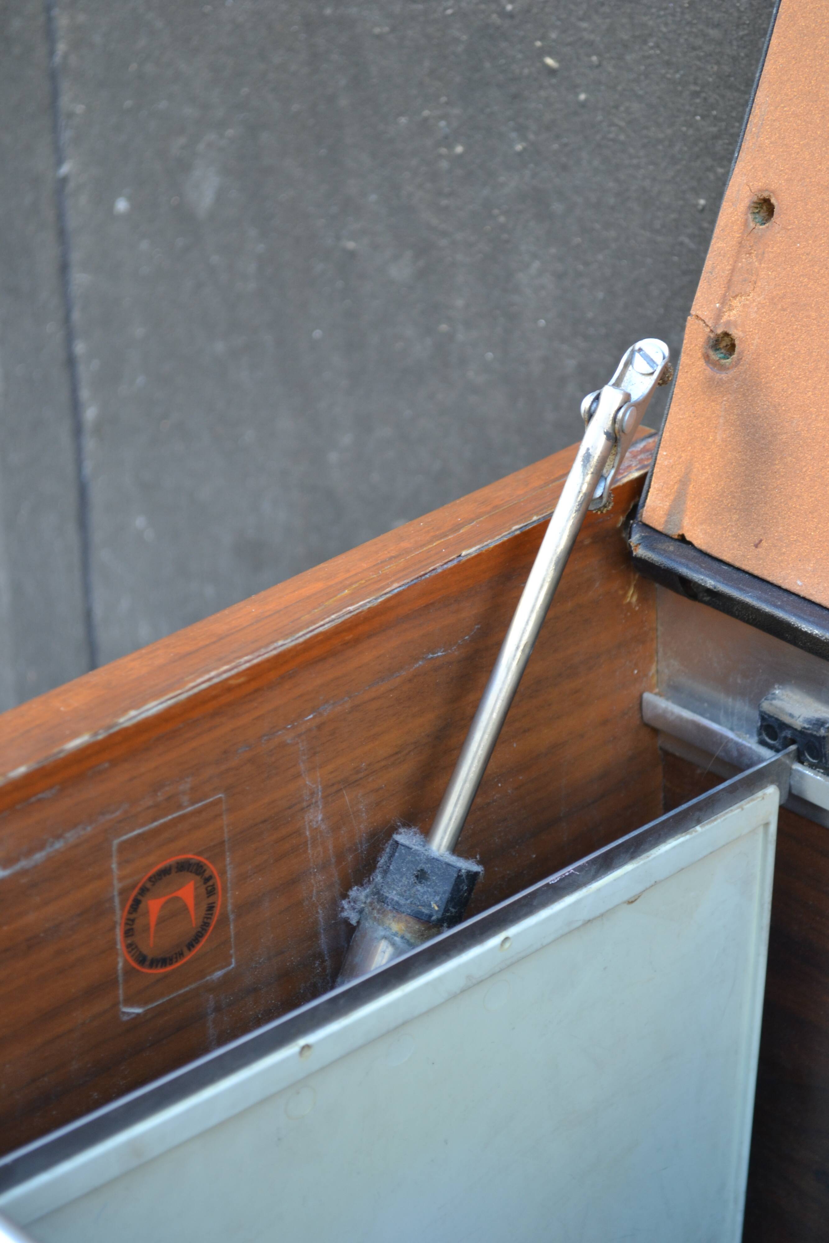 George NELSON (1908-1986) & HERMAN MILLER (PUBLISHER) office "Action Office"