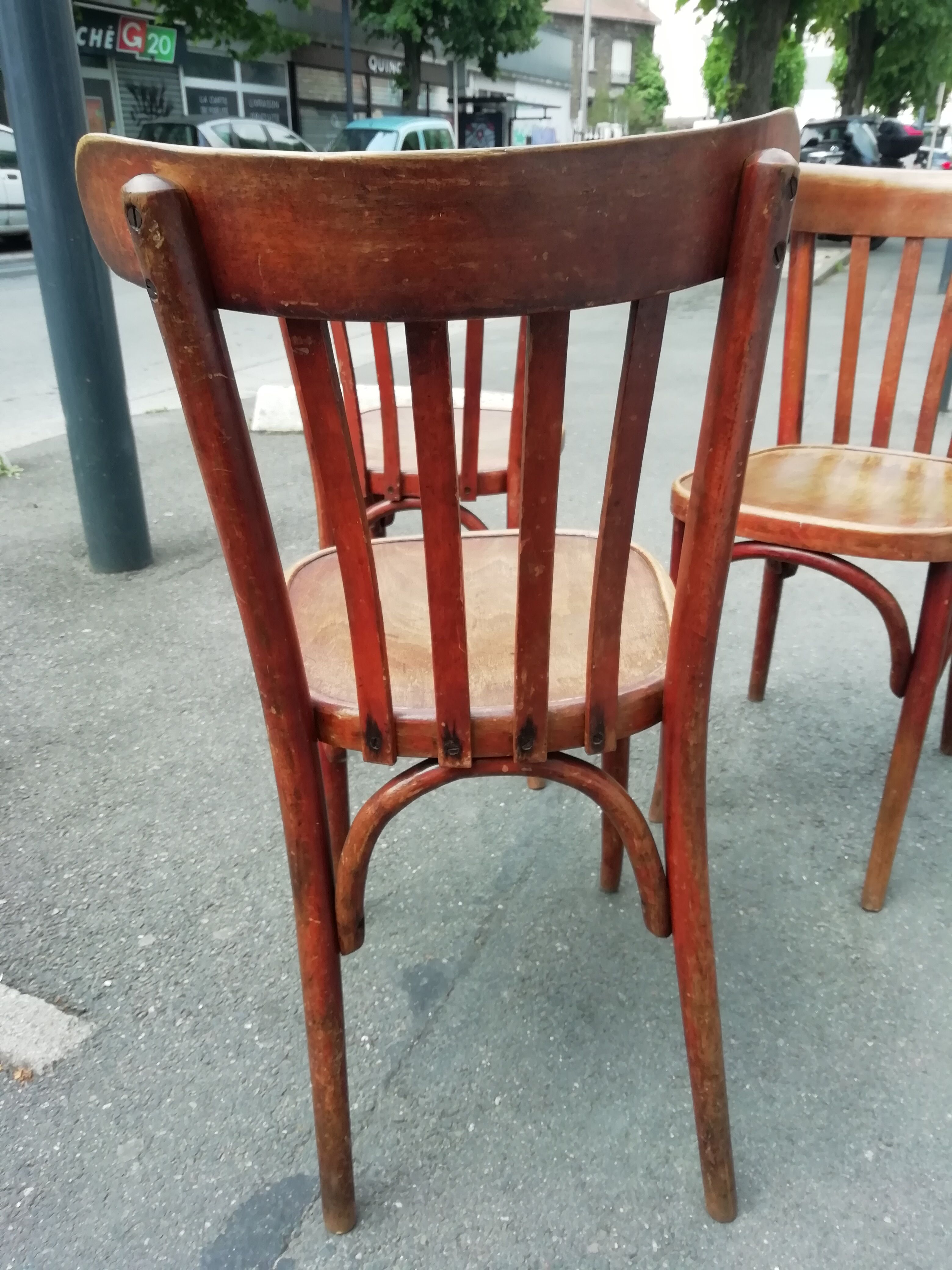 4 bistro chairs