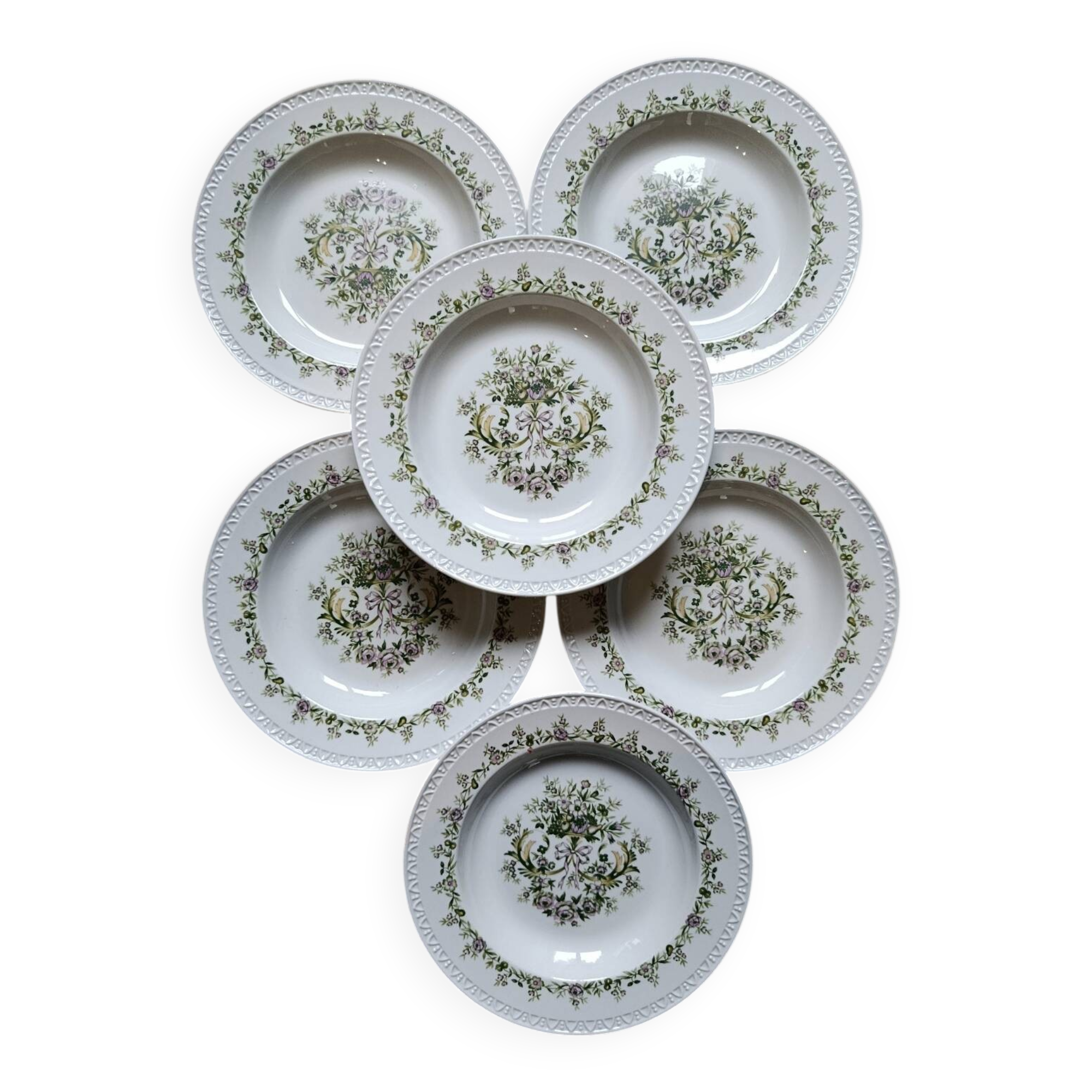 6 Villeroy & Boch Trianon pattern porcelain soup plates