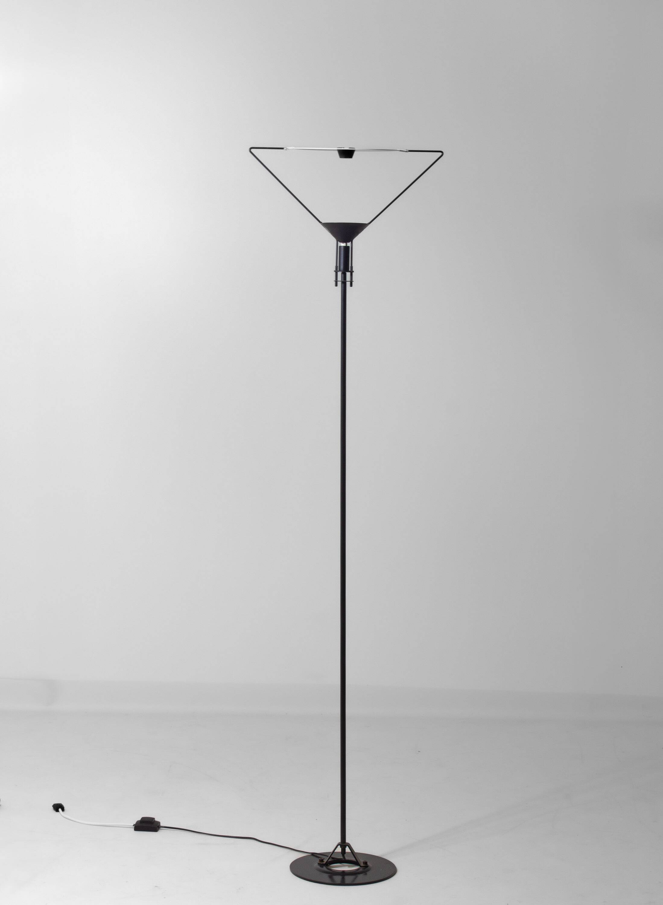 Lampe postmoderne « Polifemo » d'Artemide, Italie, années 1980