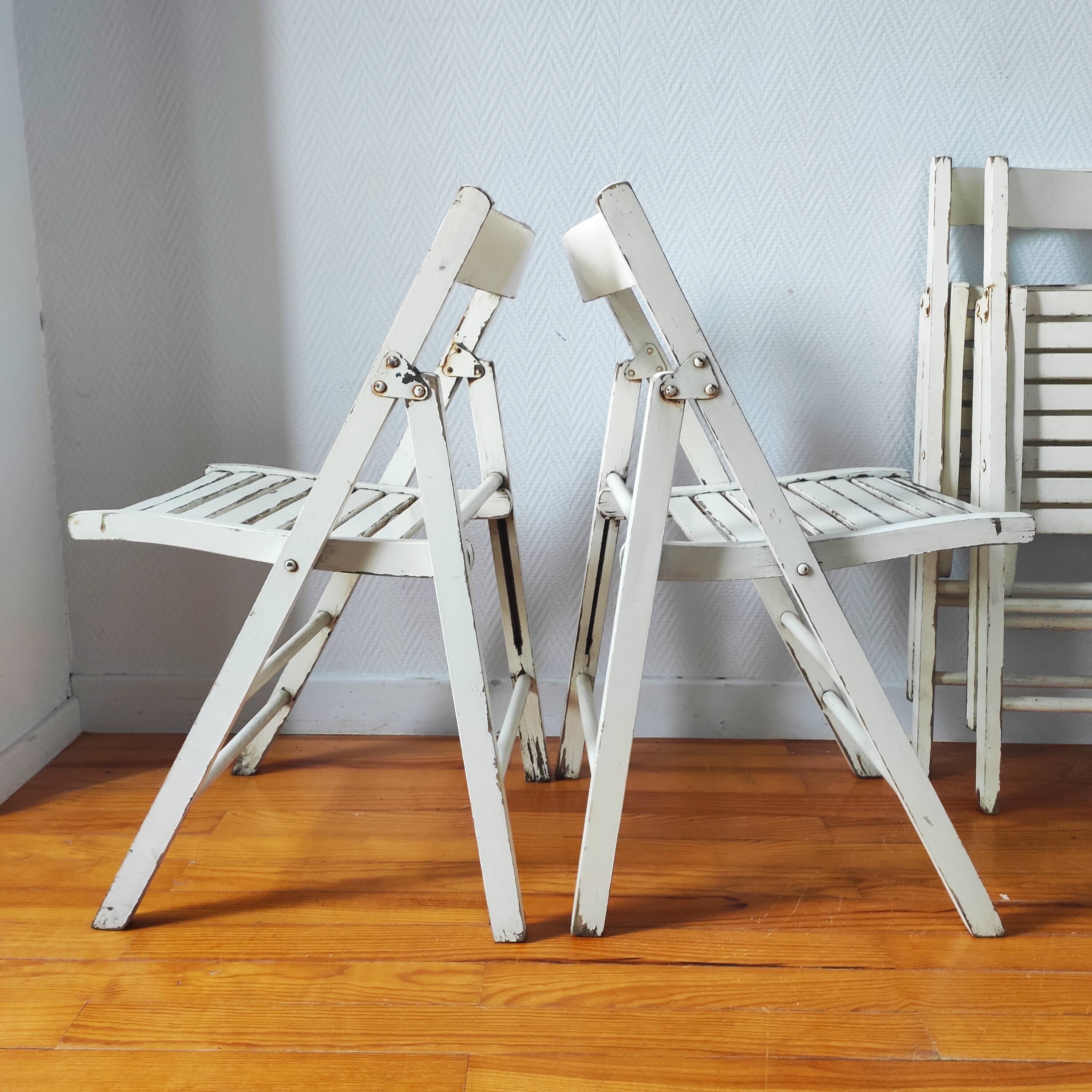 Set of 4 vintage folding chairs with wabi sabi patina